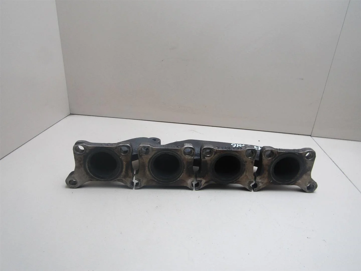 Коллектор выпускной Audi A4 (B5) 1994-2002  [058253033E]  1,8T  в Вологде