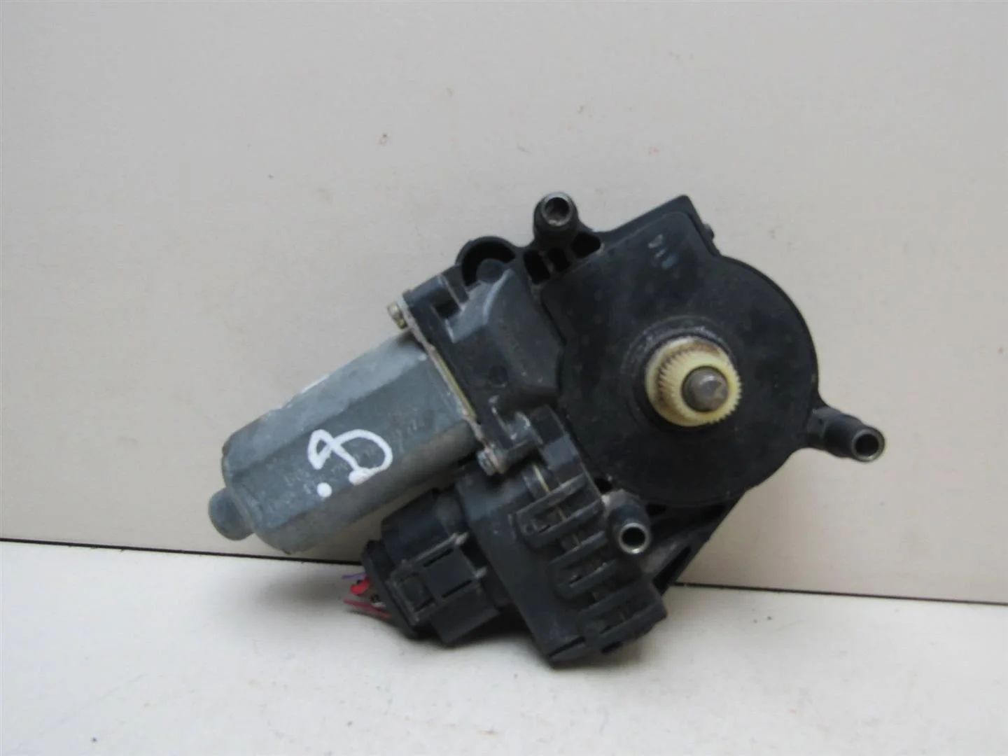 Моторчик стеклоподъемника Audi A6 (C5) 1997-2004  [4B0959802E]  в Вологде
