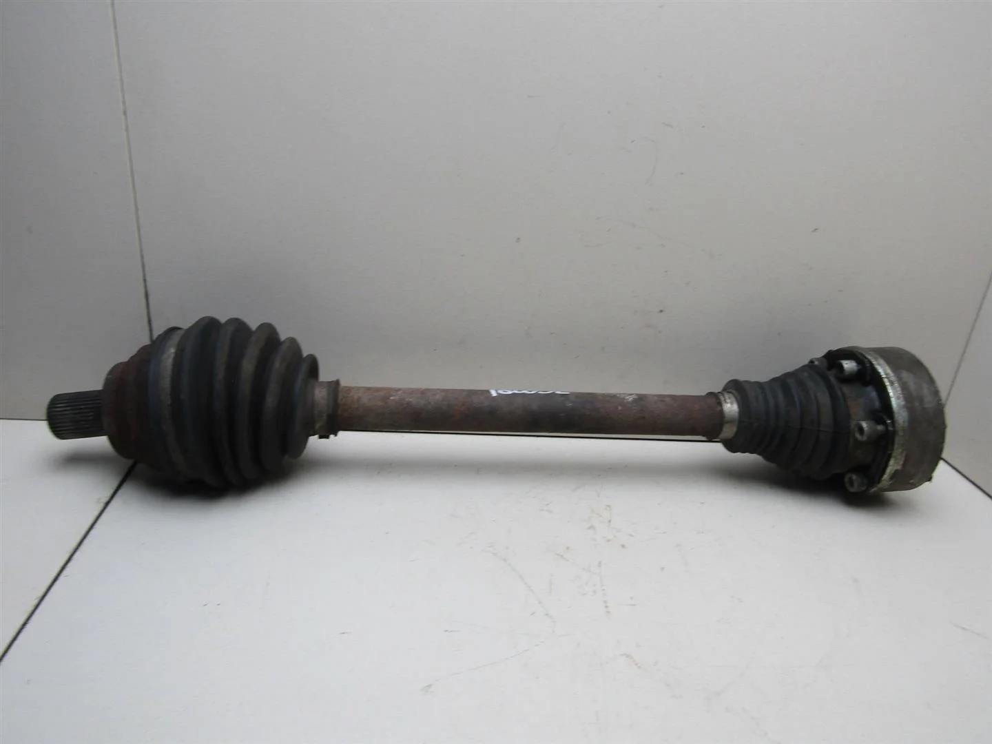 Полуось передняя левая Skoda Octavia (A5 1Z-) 2004-2013  [1K0407271DJ]  1.6 BSE в Вологде