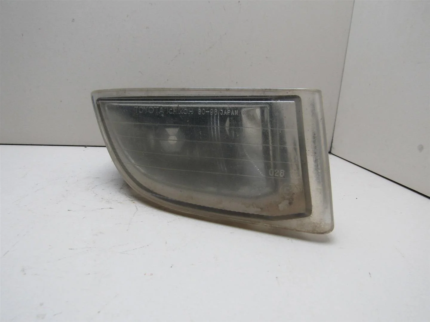 Фара противотуманная правая Toyota Land Cruiser (120)-Prado 2002-2009  [8121160150]  в Вологде