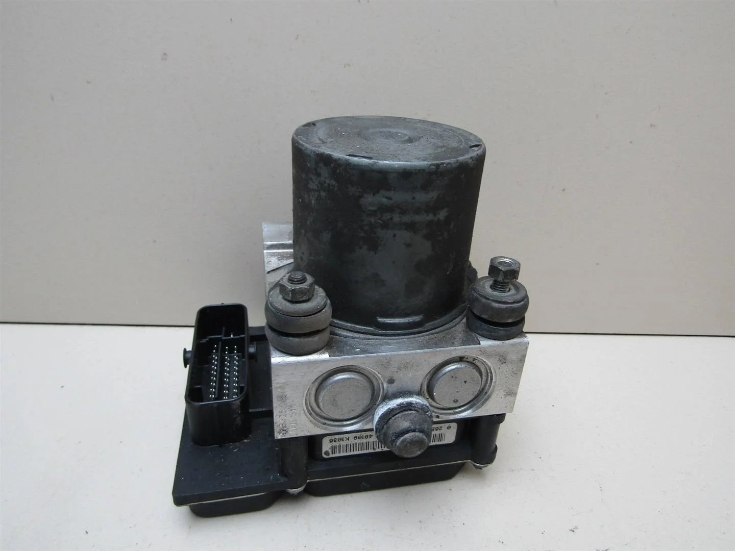Блок ABS (насос) Audi A6 (C6,4F) 2005-2011  [4F0614517]  в Вологде