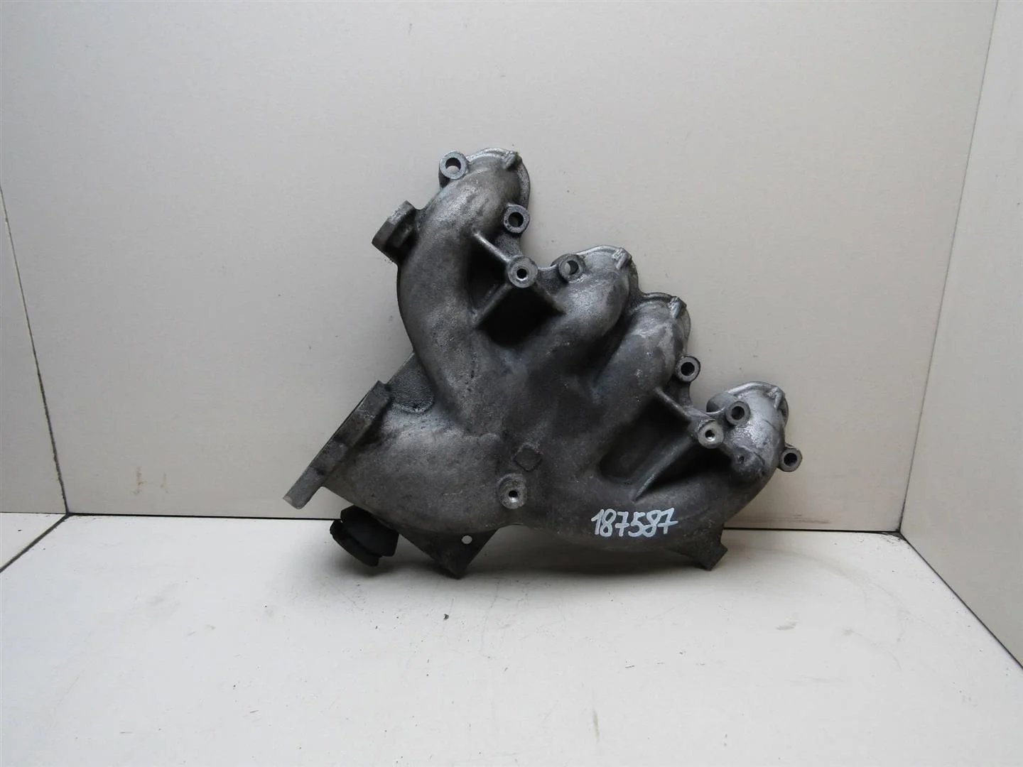 Коллектор впускной VW Passat (B6) 2005-2010  [03G129713C]  1.9 TDI в Вологде