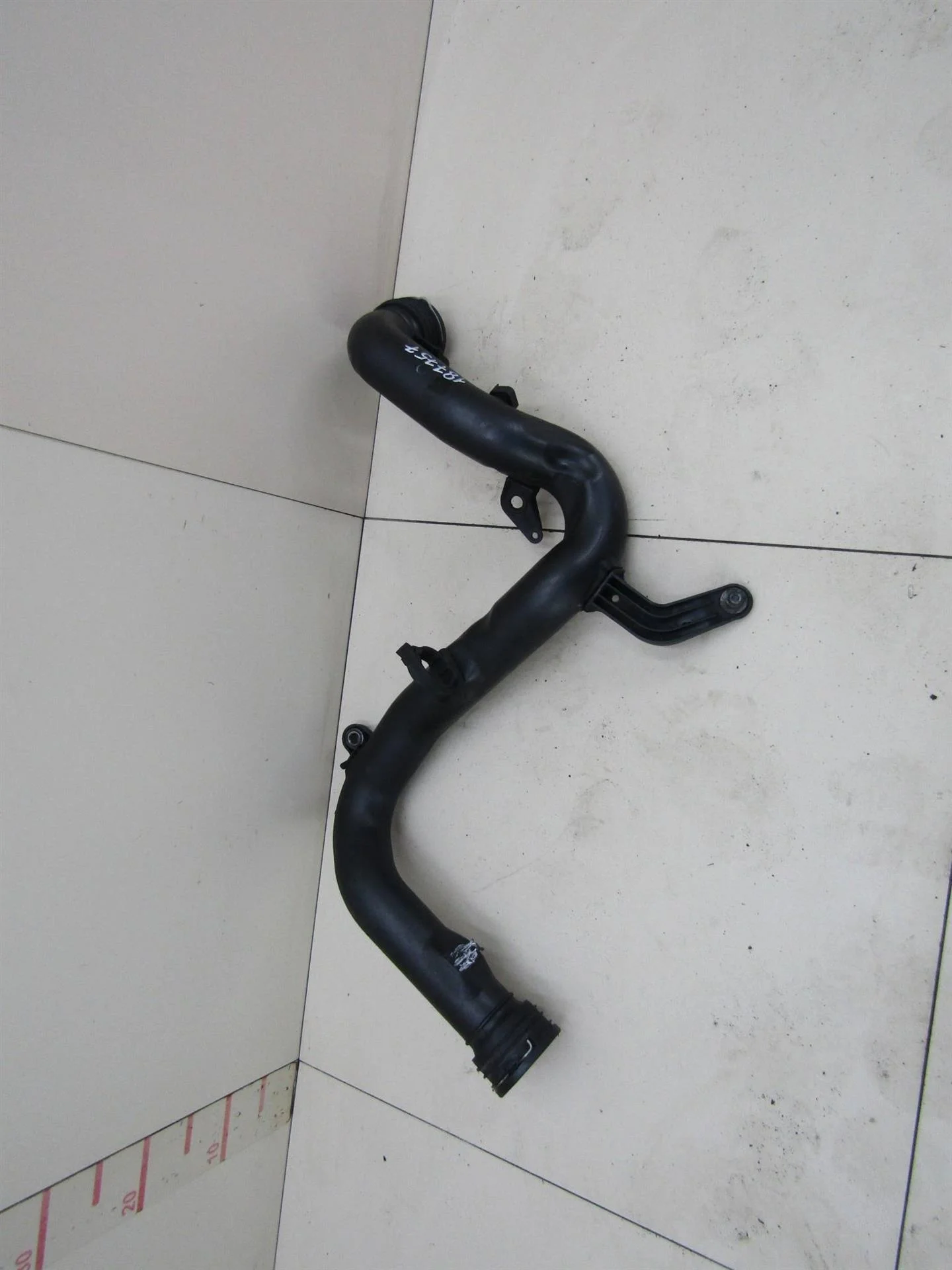 Патрубок интеркулера Skoda Octavia (A5 1Z-) 2004-2013  [1K0145770AA]  1.9 TDI в Вологде