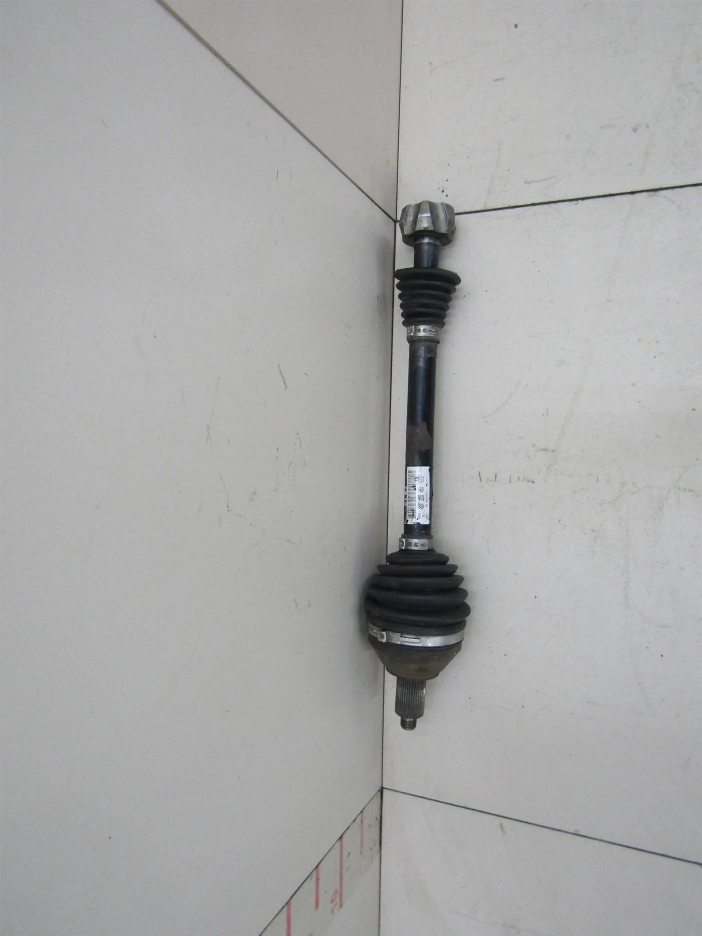 Полуось передняя левая VW Polo (Sed RUS) 2011-2020  [6R0407761K]  в Вологде