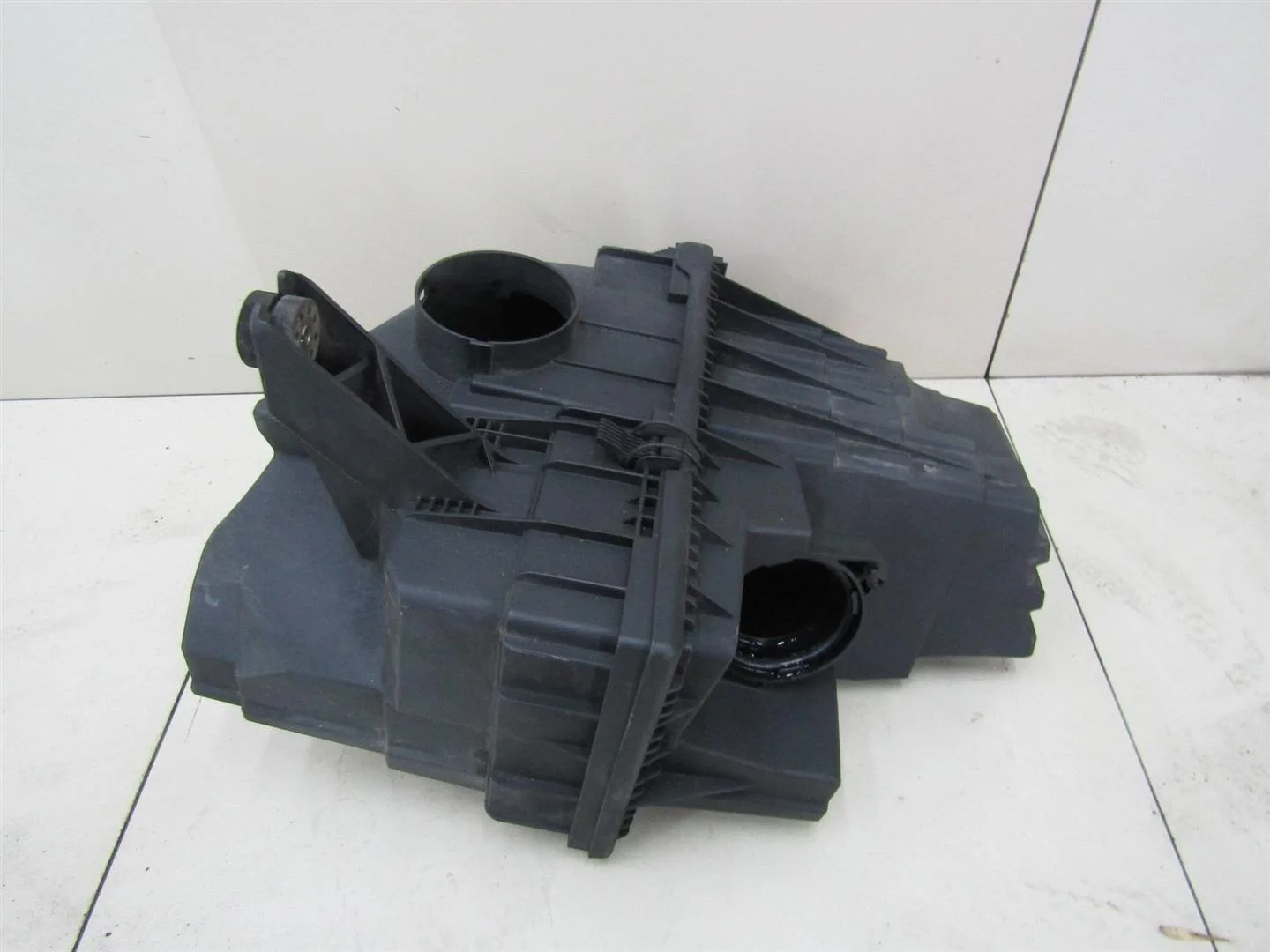 Корпус воздушного фильтра VW Transporter T5 2003-2015  [7H0129607J]  1.9 TDI AXB AXC в Вологде