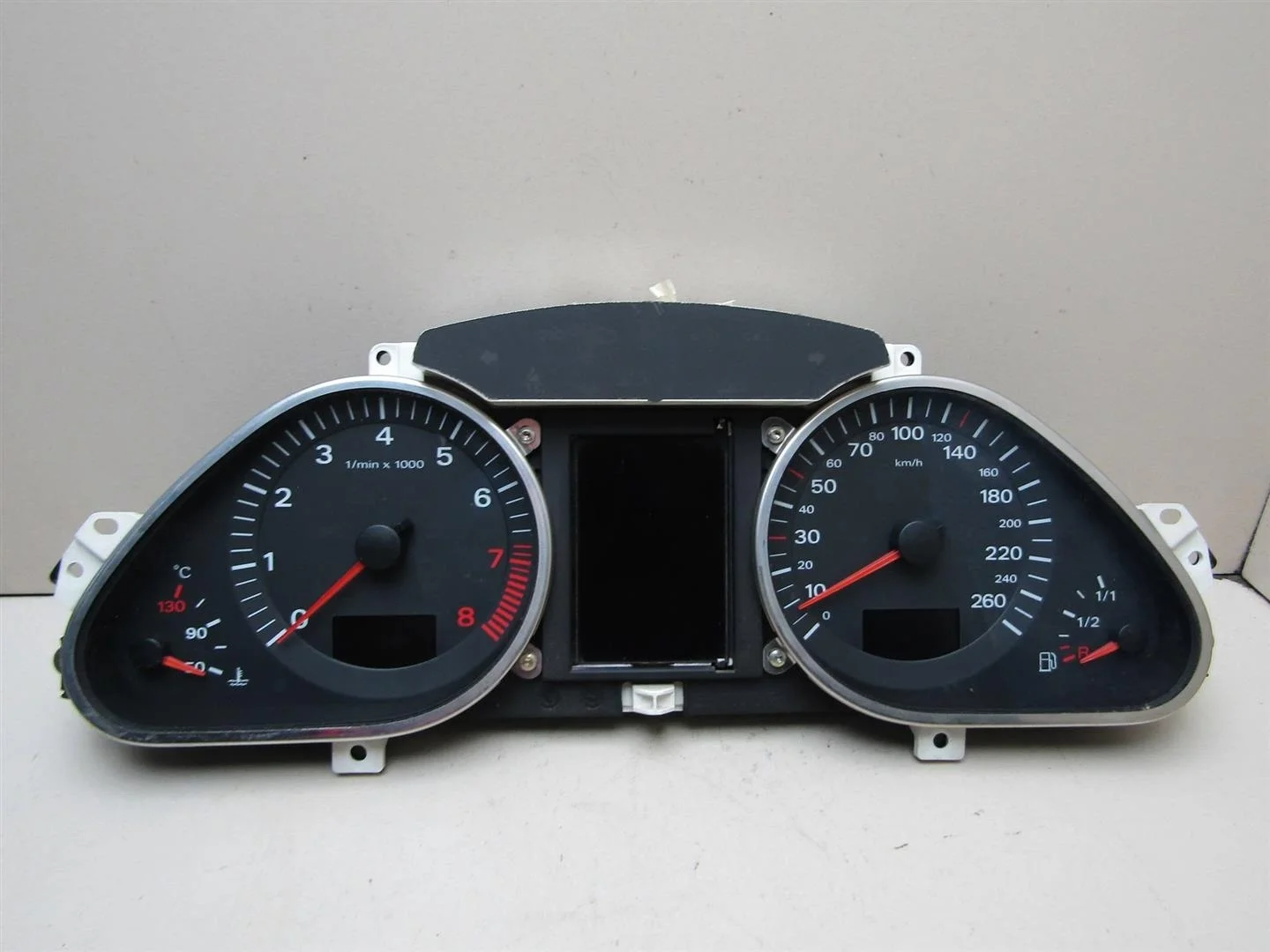 Панель приборов Audi A6 (C6,4F) 2005-2011  [4F0920901F]  2.4  в Вологде