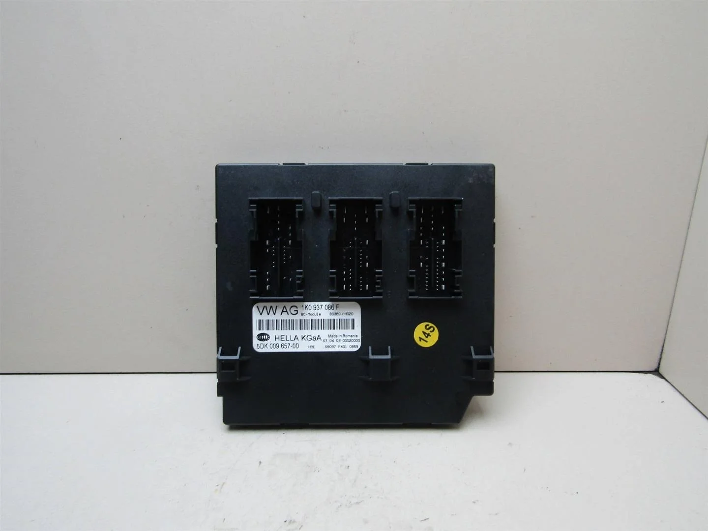 Блок комфорта Skoda Octavia (A5 1Z-) 2004-2013  [1K0937086F]  в Вологде