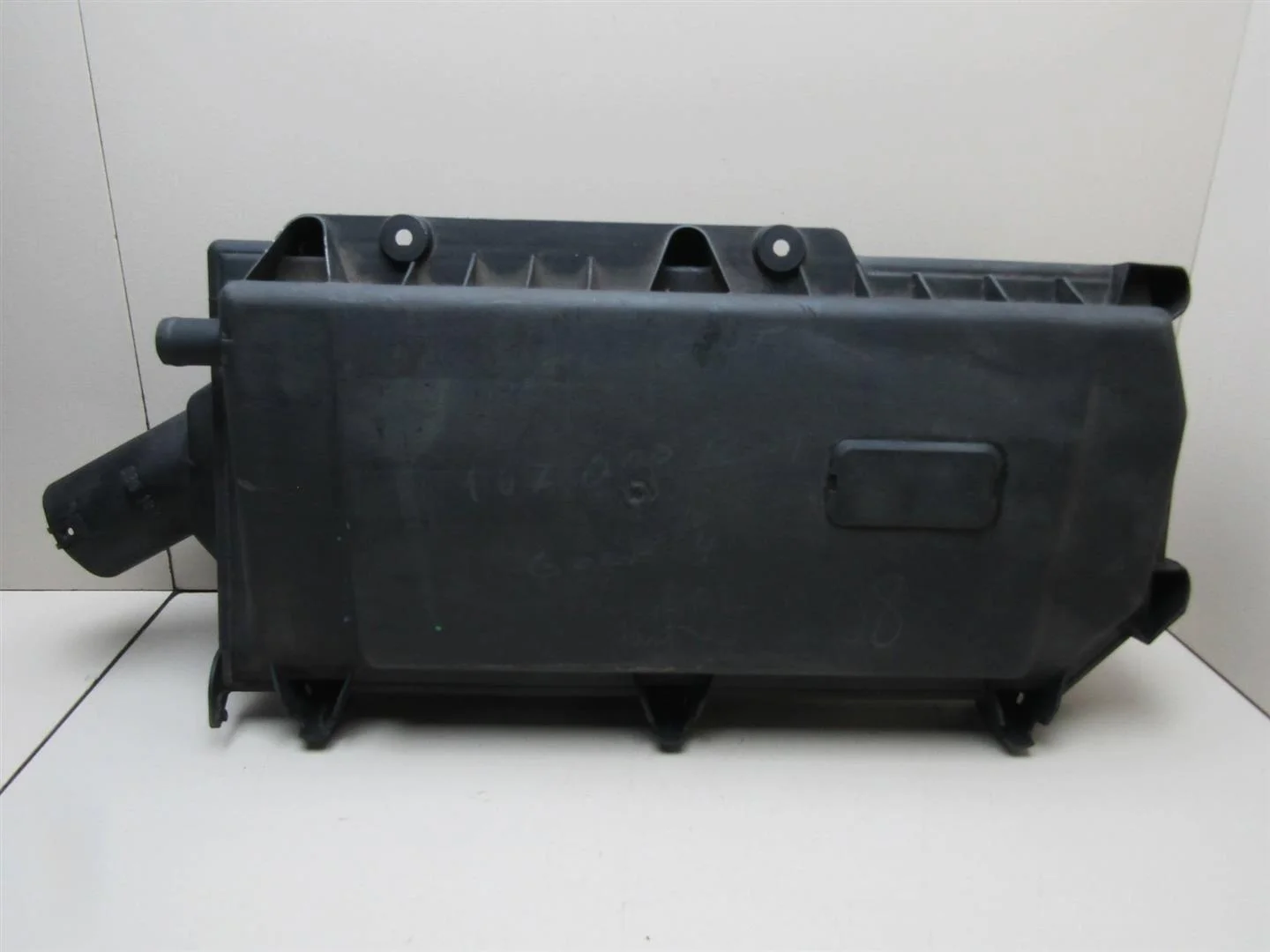 Корпус воздушного фильтра VW Golf IV \Bora 1997-2005  [036129611AM]  1.4 AKQ в Вологде