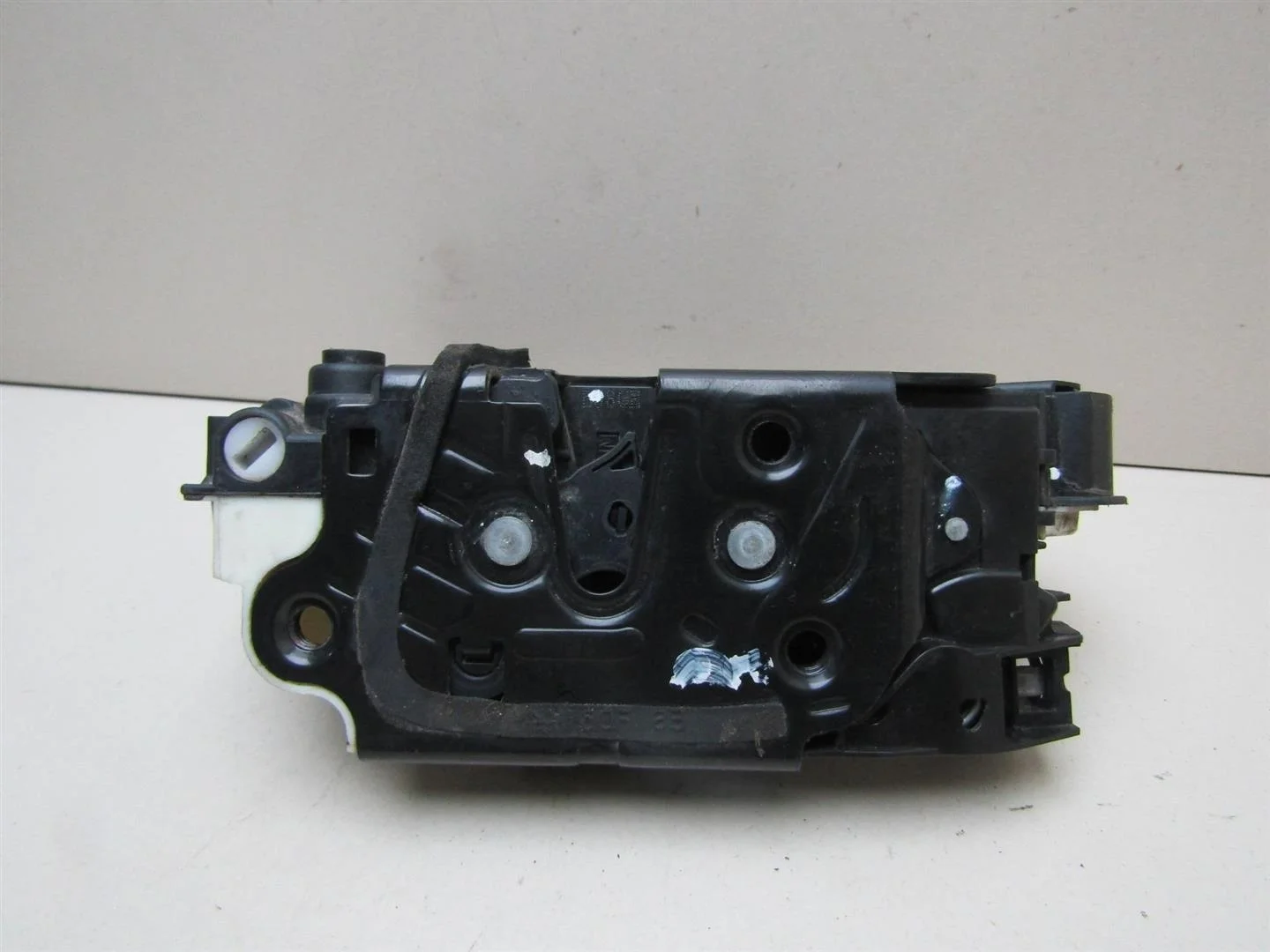 Замок двери задней левой VW Polo (Sed RUS) 2011-2020  [6RF839015]  1.6 CFNA в Вологде