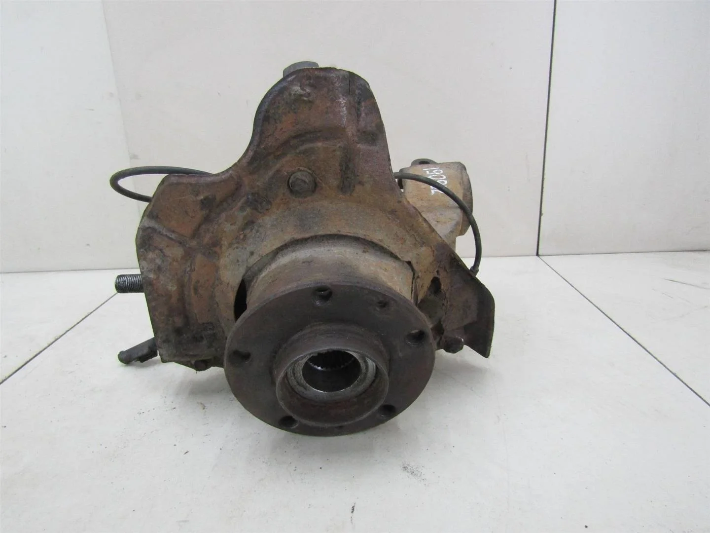 Кулак поворотный передний правый Peugeot Boxer 2006-нв  [3647A0]  2.2 16V  в Вологде