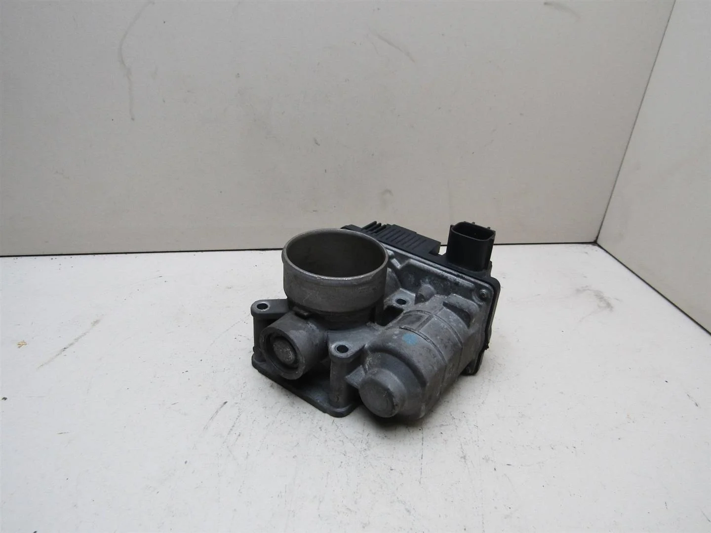 Заслонка дроссельная Nissan Almera N16 2000-2006  [161198N003]  QG15DE в Вологде