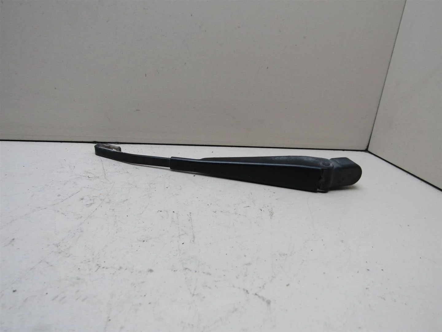 Поводок стеклоочистителя заднего Land Rover Freelander 2 2007-2014  [LR003297]  в Вологде