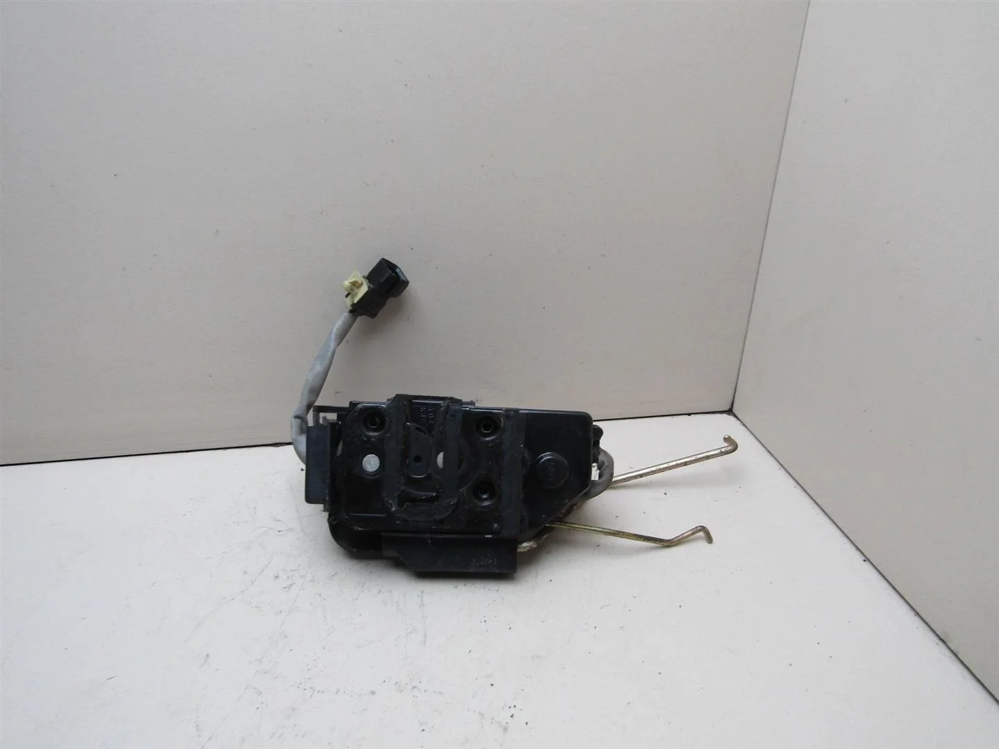 Замок двери передней правой Hyundai Getz 2002-2005  [813201C021]  в Вологде