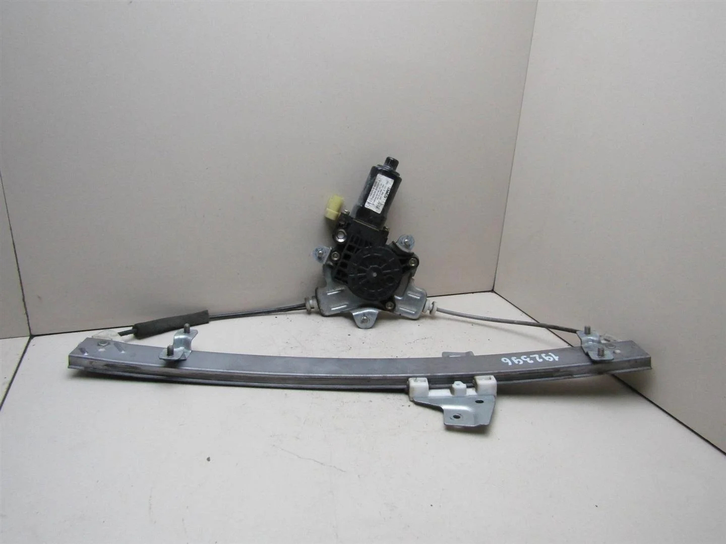 Стеклоподъемник электр. передний левый Hyundai Getz 2002-2005  [824031C010]  в Вологде