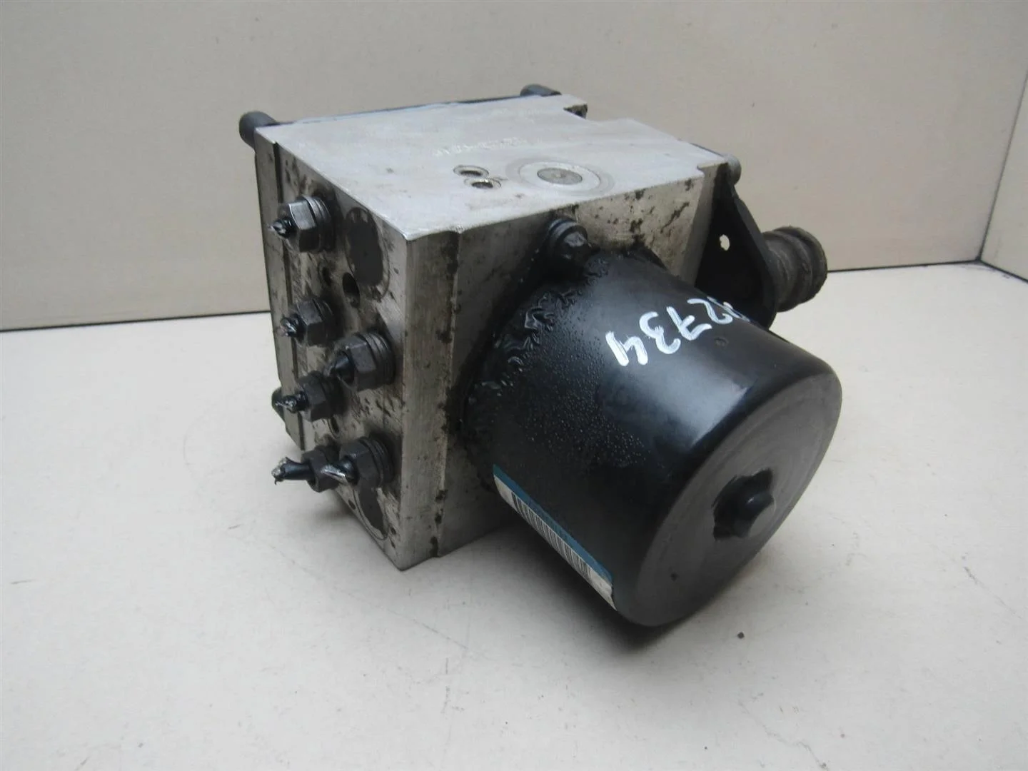 Блок ABS (насос) VW Passat (B6) 2005-2010  [3C0614109K]  в Вологде