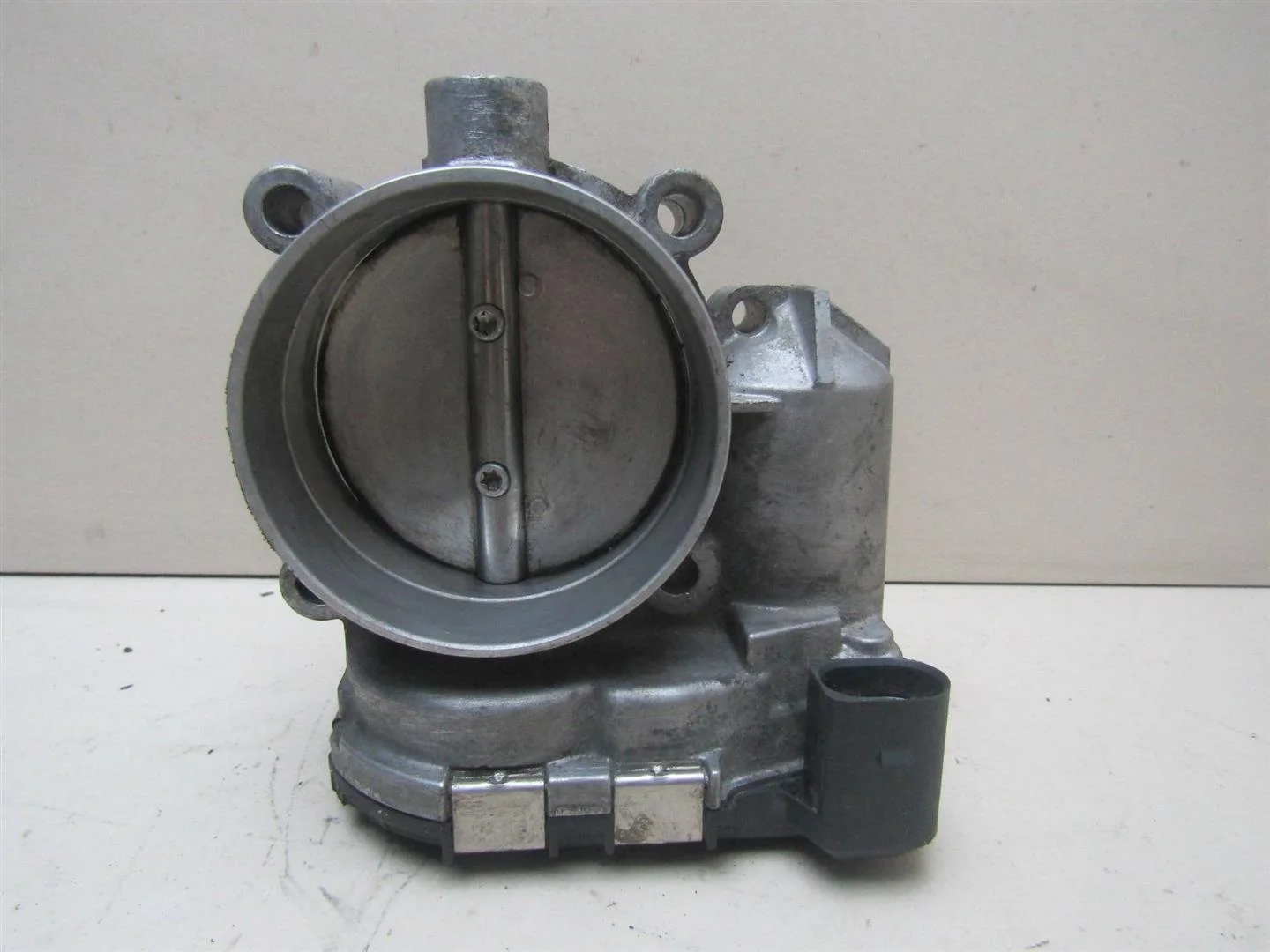 Заслонка дроссельная Audi A6 (C6,4F) 2005-2011  [078133062C]  2.4  3.2 в Вологде