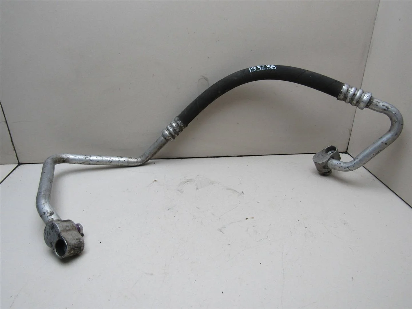 Трубка кондиционера VW Passat (B6) 2005-2010  [3C0820721P]  1.8 BZB в Вологде
