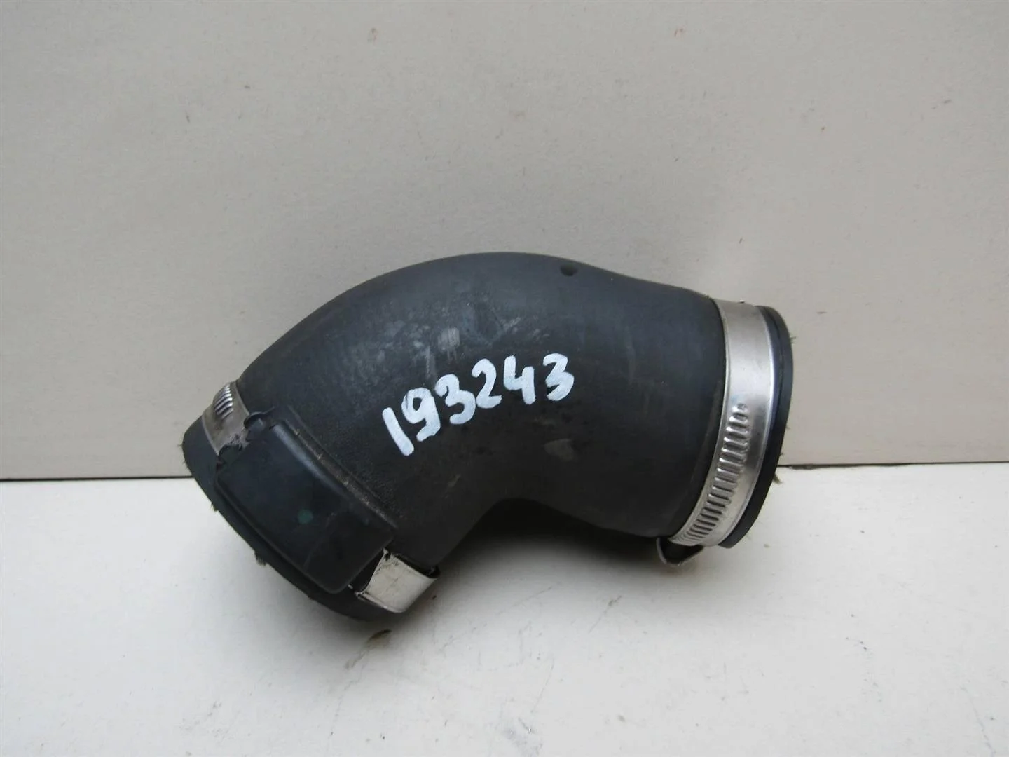 Патрубок интеркулера Skoda Octavia (A5 1Z-) 2004-2013  [1K0145838AG]  1.8 2.0 в Вологде