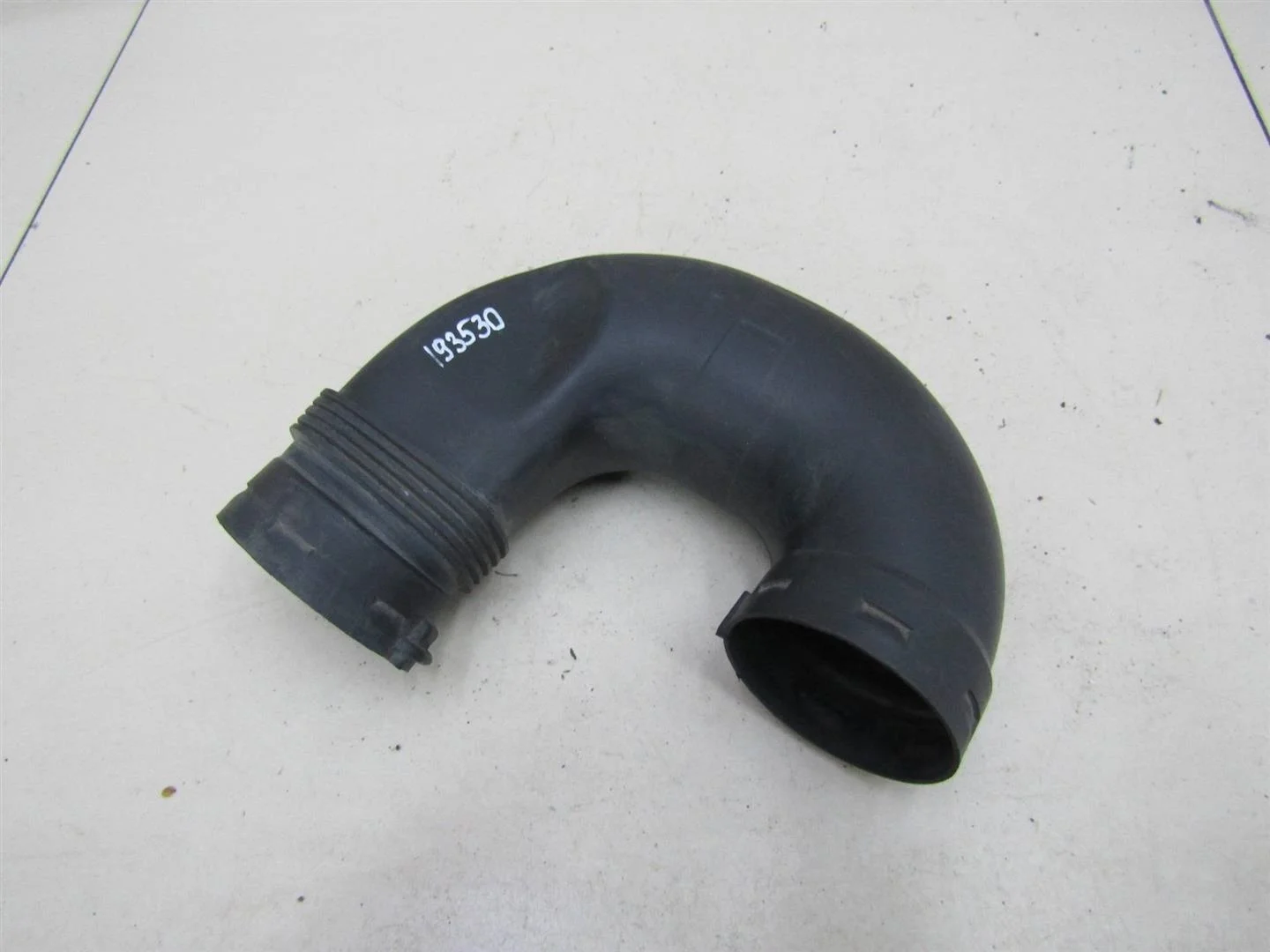Патрубок воздушного фильтра VW Passat (B6) 2005-2010  [1K0129618AT]  в Вологде