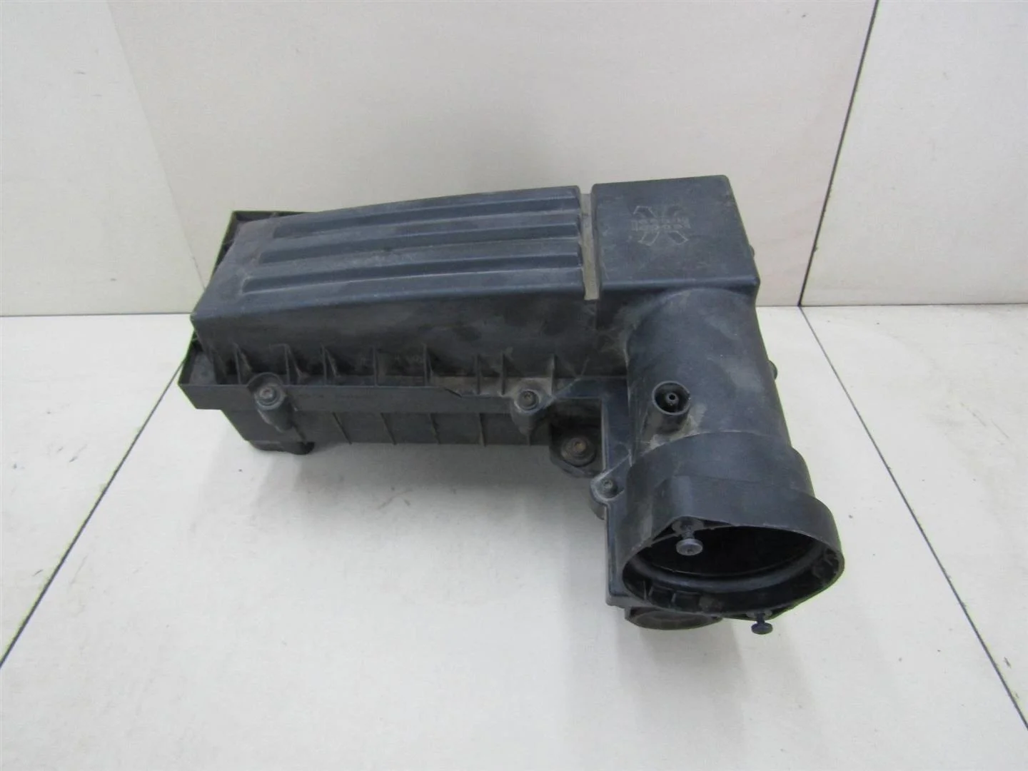 Корпус воздушного фильтра VW Passat (B6) 2005-2010  [3C0129607AP]  2.0 в Вологде