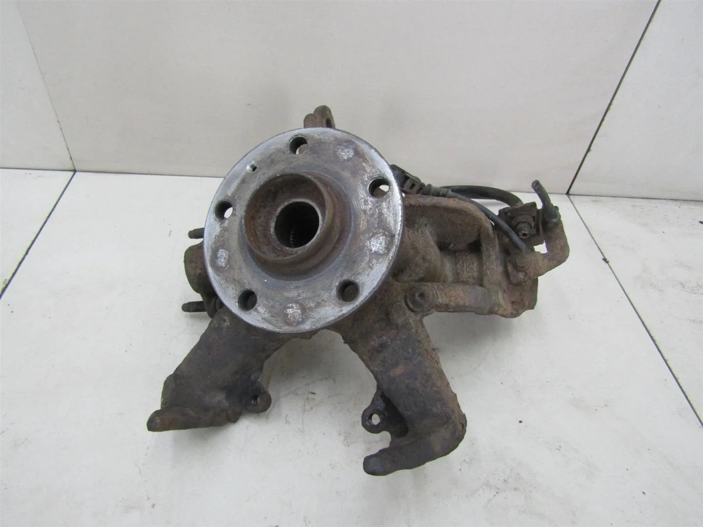 Кулак поворотный передний правый Skoda Octavia (A5 1Z-) 2004-2013  [1K0407256T]  в Вологде