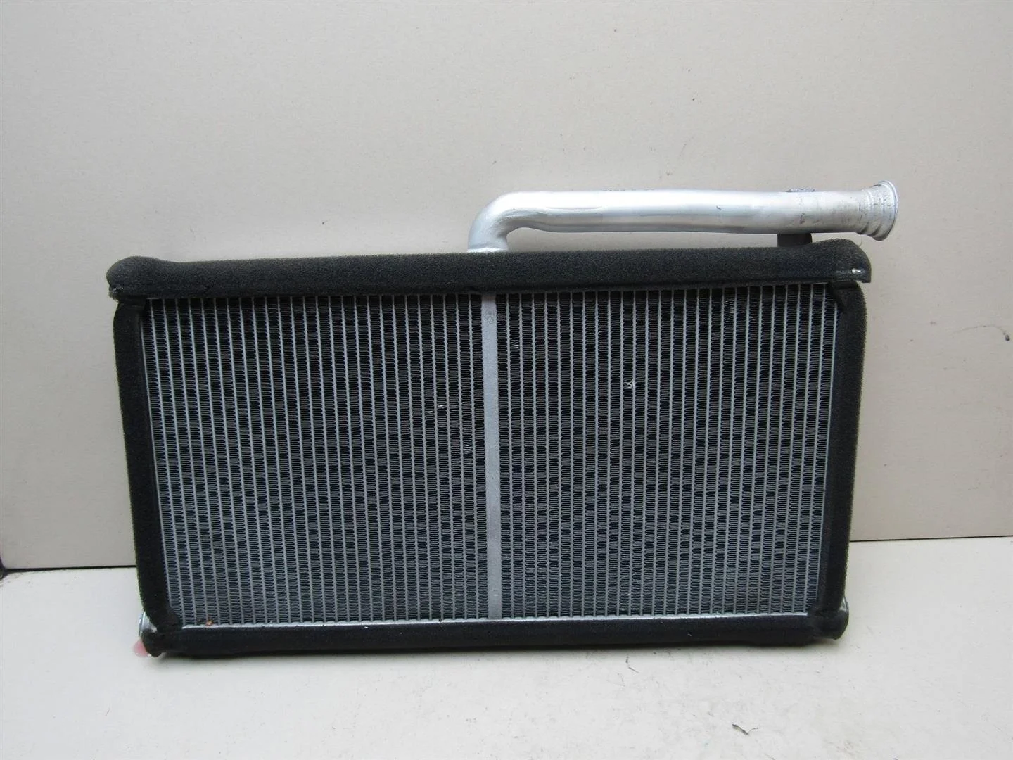 Радиатор отопителя Audi A6 (C6,4F) 2005-2011  [4F0820031C]  в Вологде