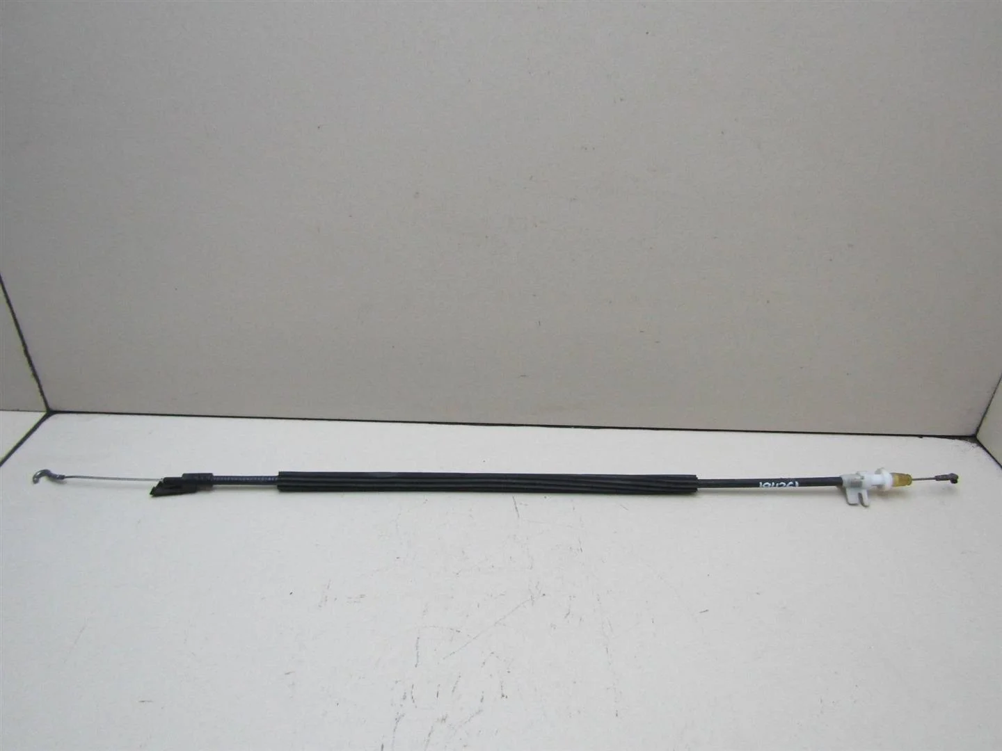 Трос открывания двери VW Passat (B6) 2005-2010  [3C4837085C]  в Вологде