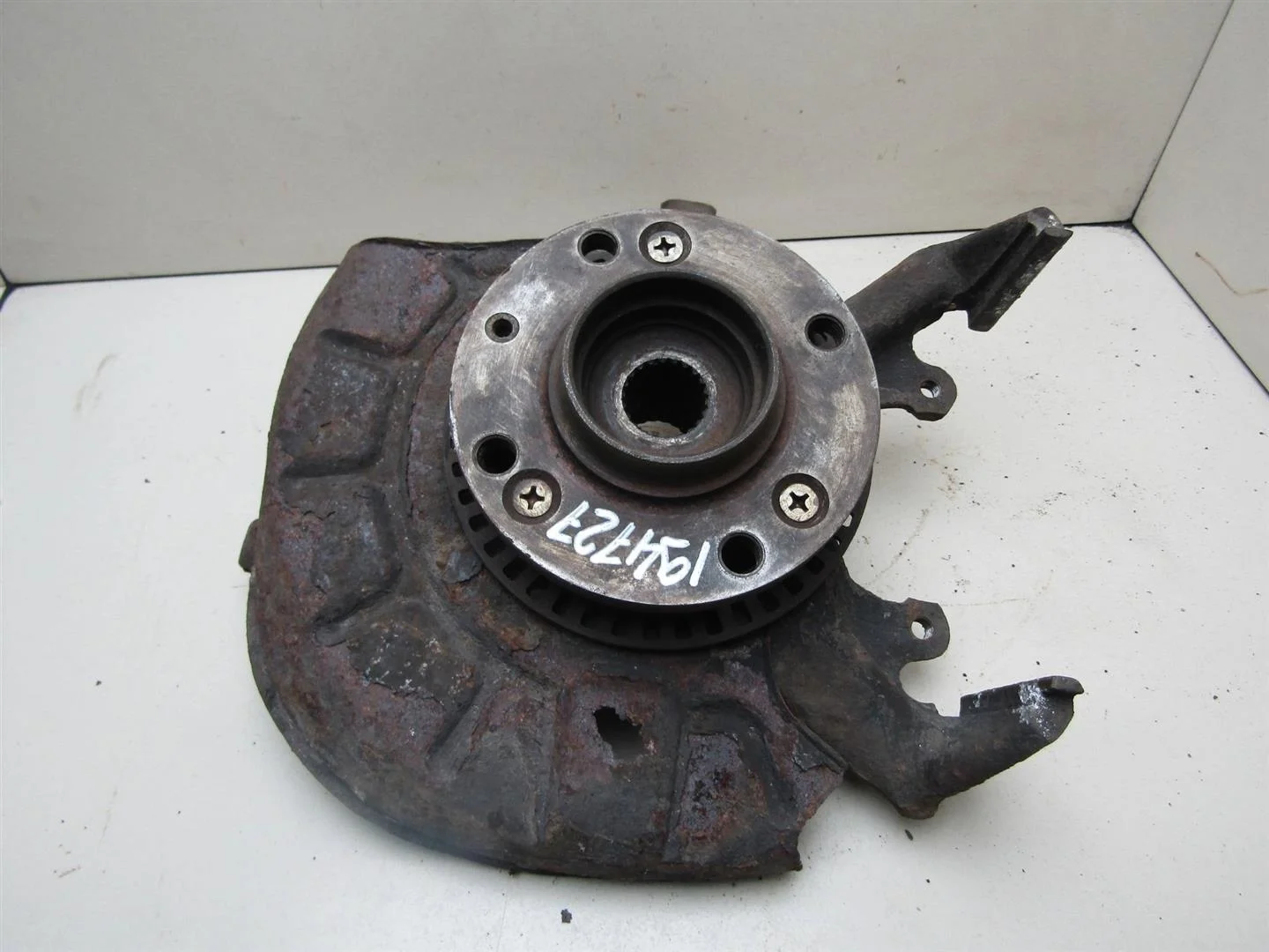Кулак поворотный передний правый Seat Ibiza III 1999-2002  [1H0407256B]  1.4 AUD в Вологде