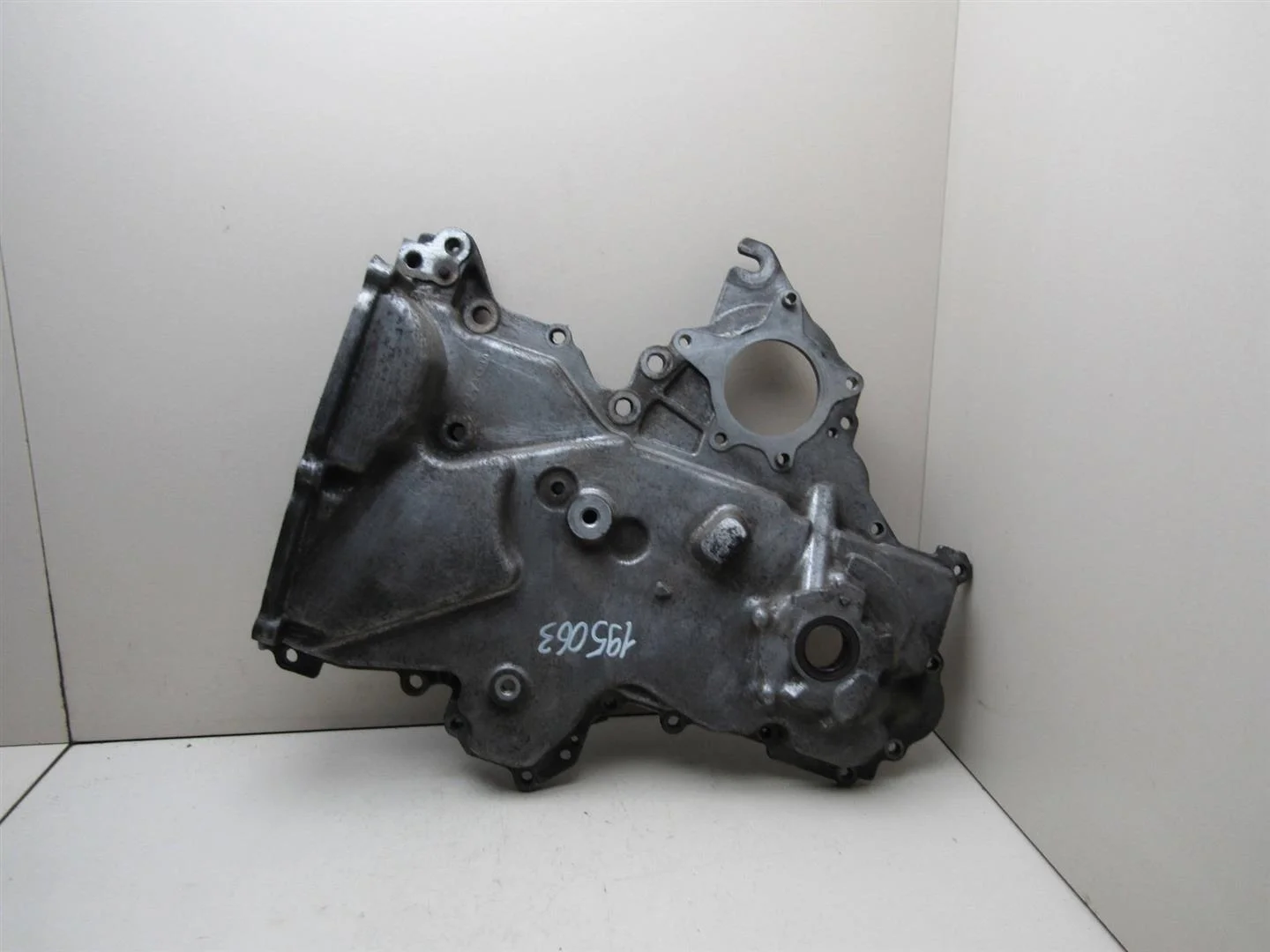 Крышка двигателя передняя Kia Cerato 2004-2008  [213502B000]  1.4 1.6 в Вологде