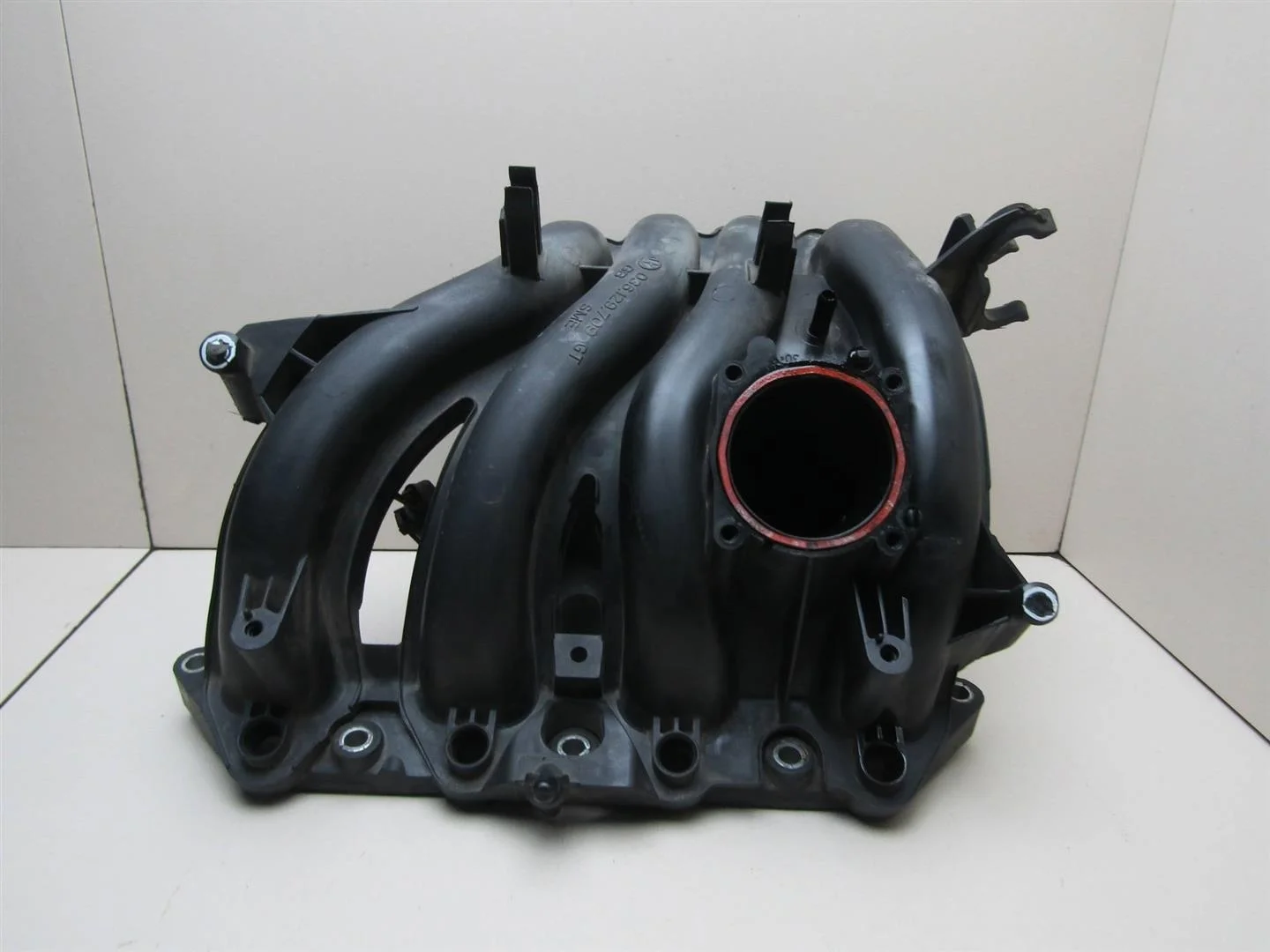Коллектор впускной VW Golf Plus 2005-2014  [036129709GT]  1.4  BUD CGGA BXW в Вологде
