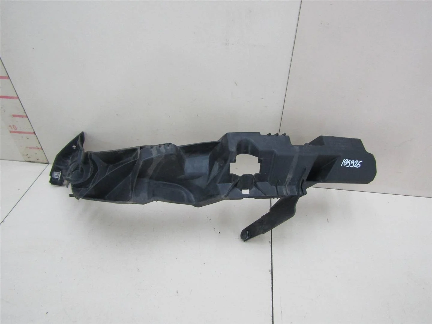 Кронштейн фар правый BMW X1 E84 2009-2015  [51642990180]  2.0 N46B20BD в Вологде