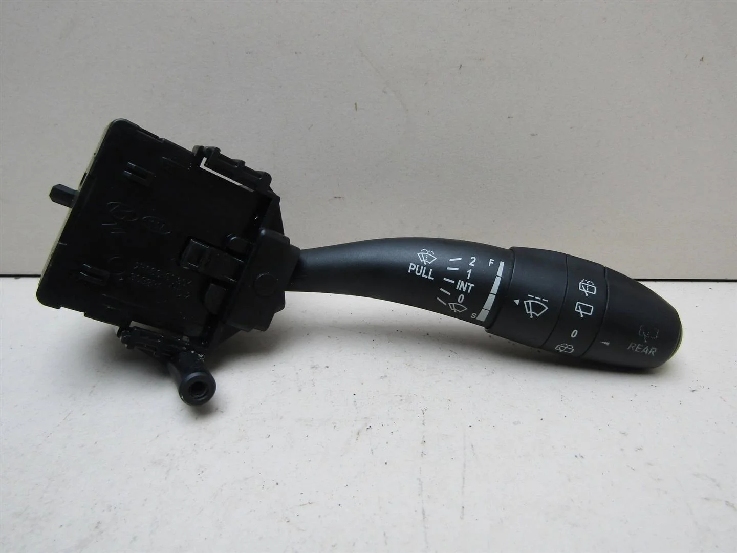 Переключатель стеклоочистителей Kia Ceed 2007-2012  [934201H200]  1.4 G4FA в Вологде