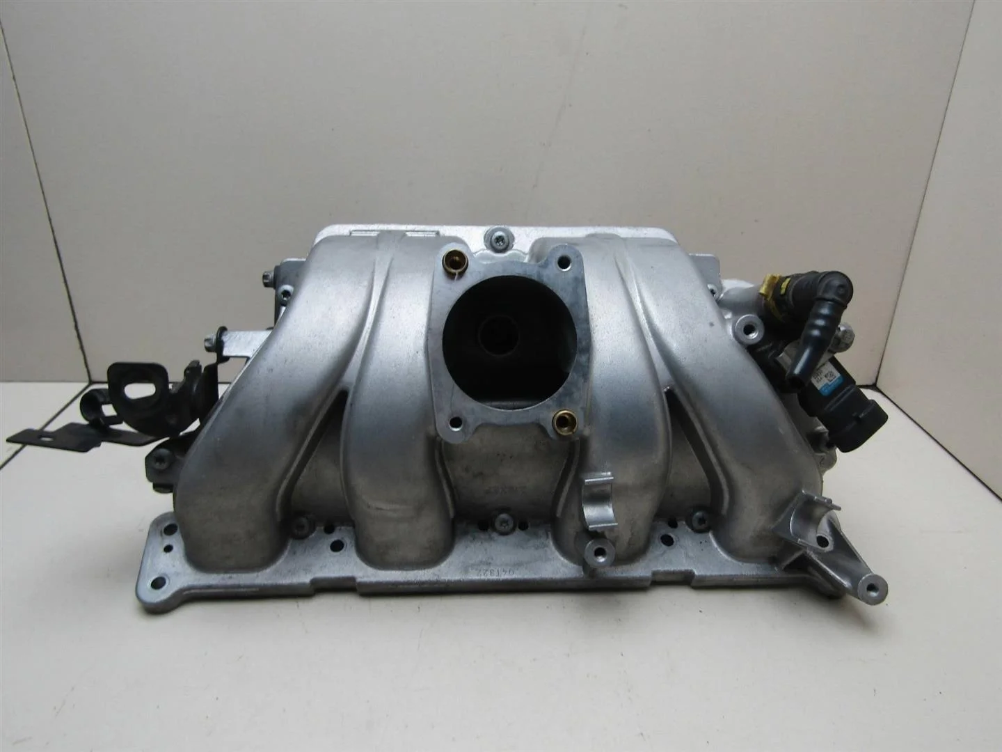 Коллектор впускной Opel Astra H \ Family 2004-2015  [24435069]  Z16XEP в Вологде