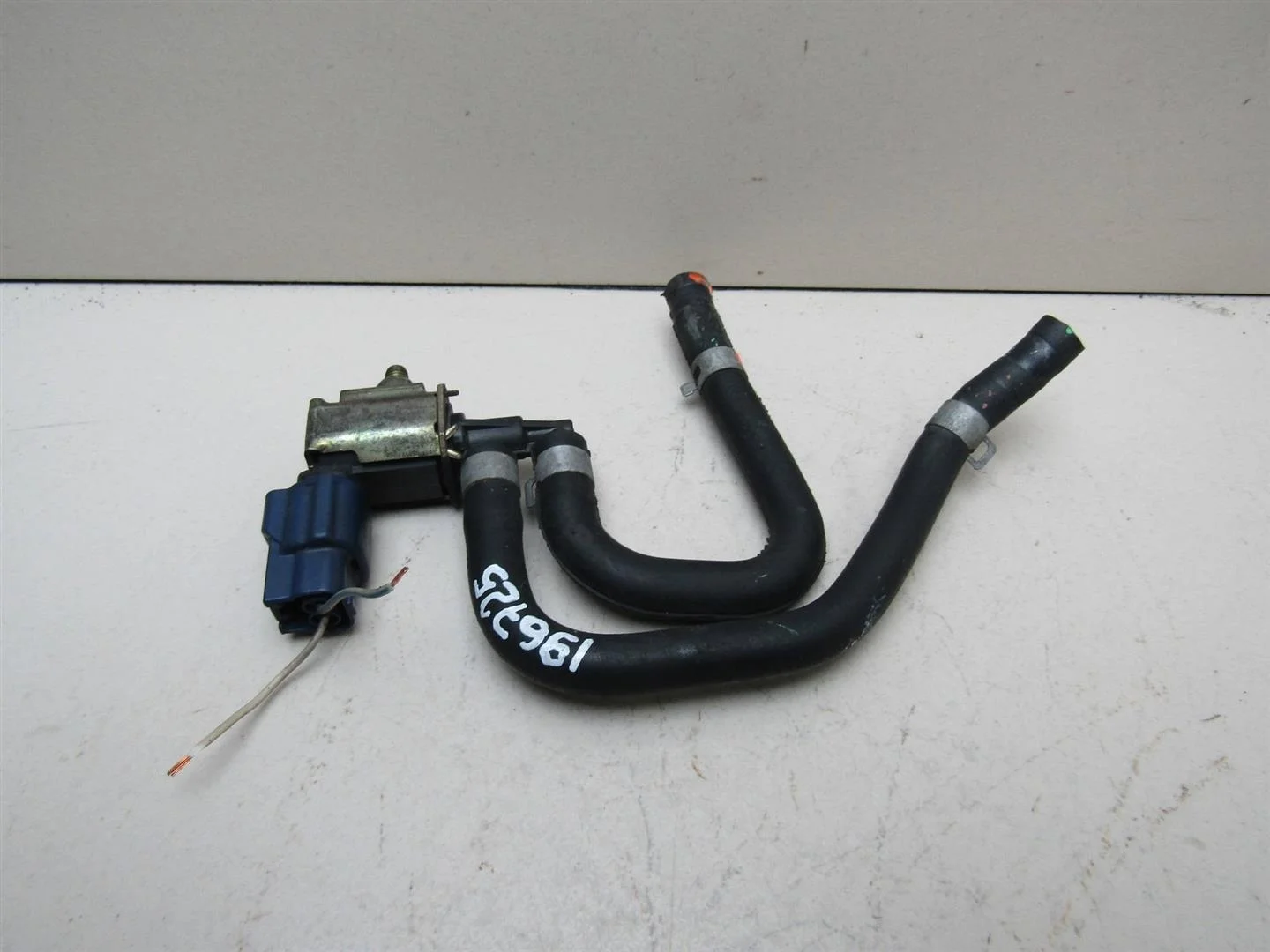 Клапан электромагнитный Nissan Almera N16 2000-2006  [14930AX000]  QG16DE в Вологде