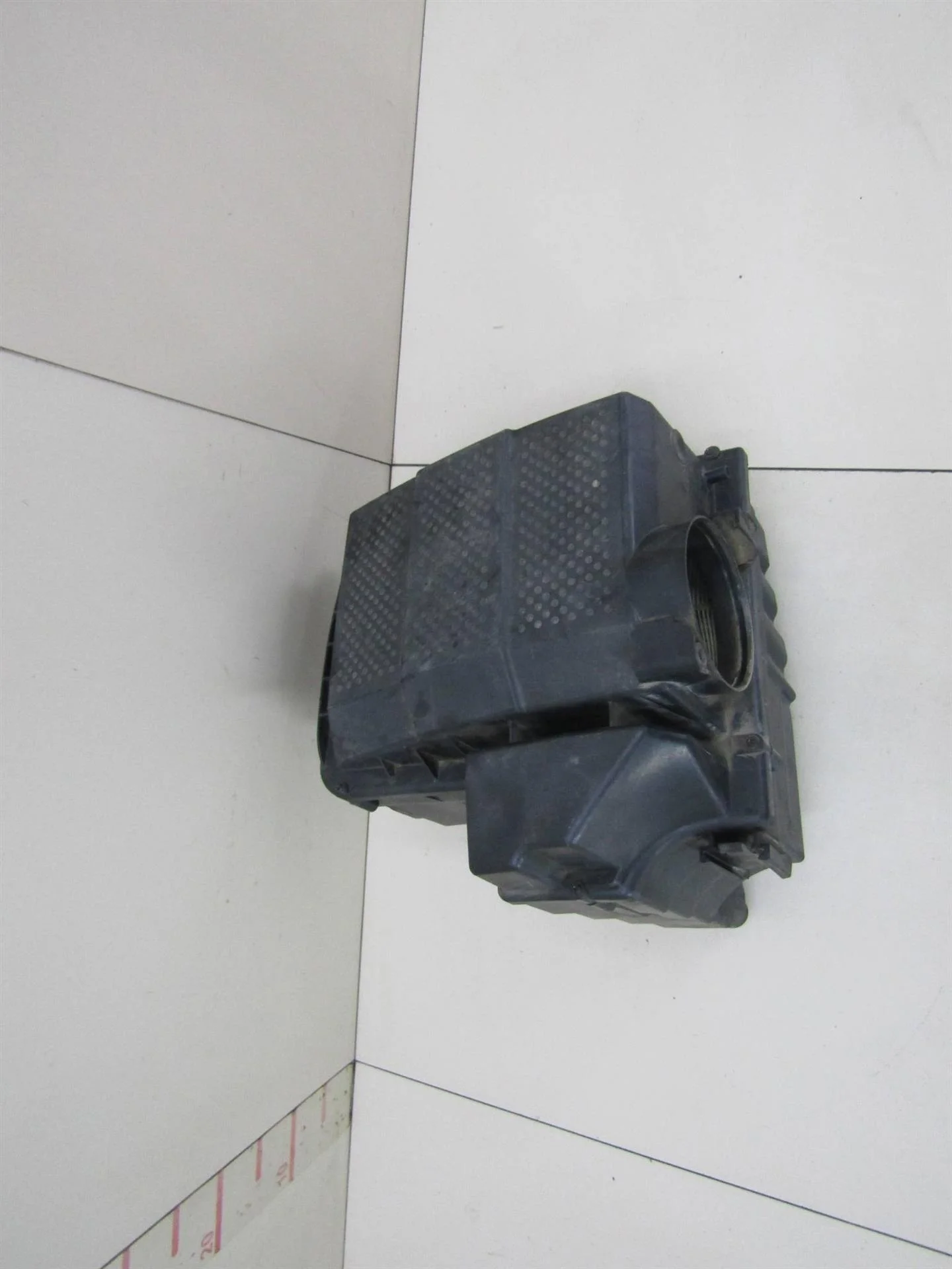 Корпус воздушного фильтра Land Rover Discovery III 2004-2009  [PHB000498 ]  2.7 в Вологде