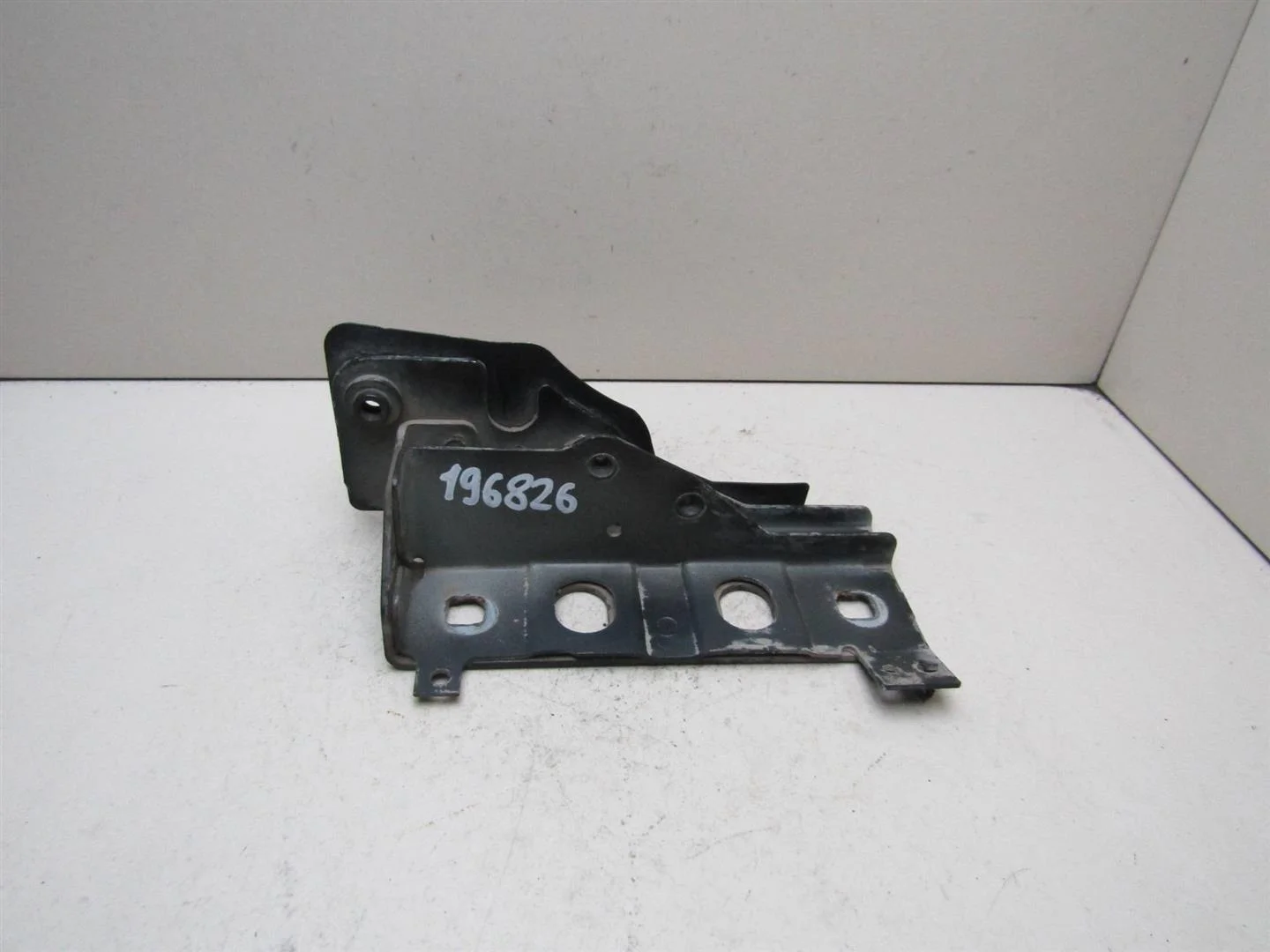 Кронштейн (сопут. товар) Land Rover Discovery III 2004-2009  [ASU780221 ]  2.7 в Вологде
