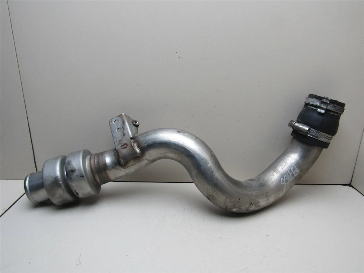 Патрубок интеркулера Land Rover Discovery III 2004-2009  [PNH500034]  2.7 в Вологде