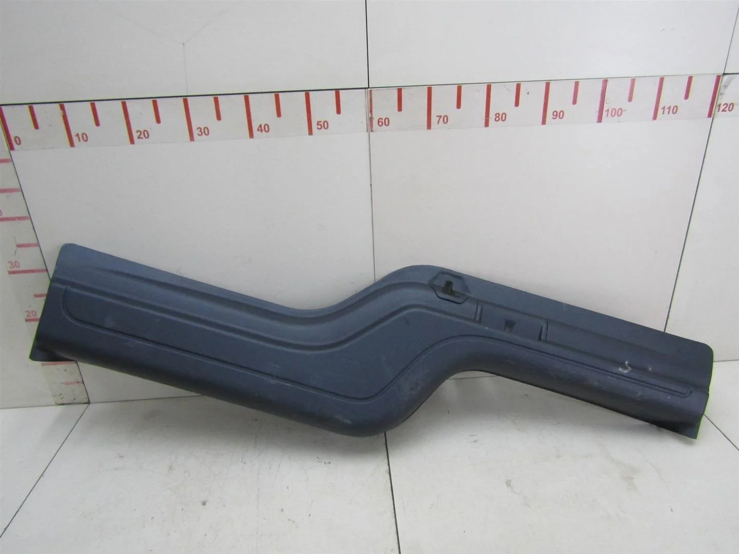 Обшивка багажника Land Rover Discovery III 2004-2009  [ERQ000104PVJ]  2.7 в Вологде