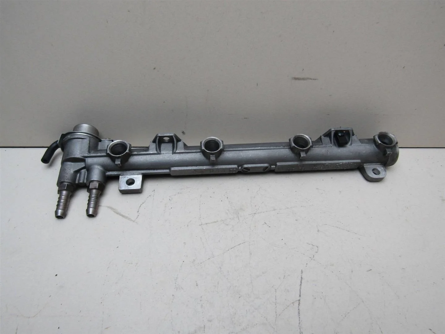 Рейка топливная (рампа) VW Golf IV \Bora 1997-2005  [036133320B]  1.4 AHW в Вологде