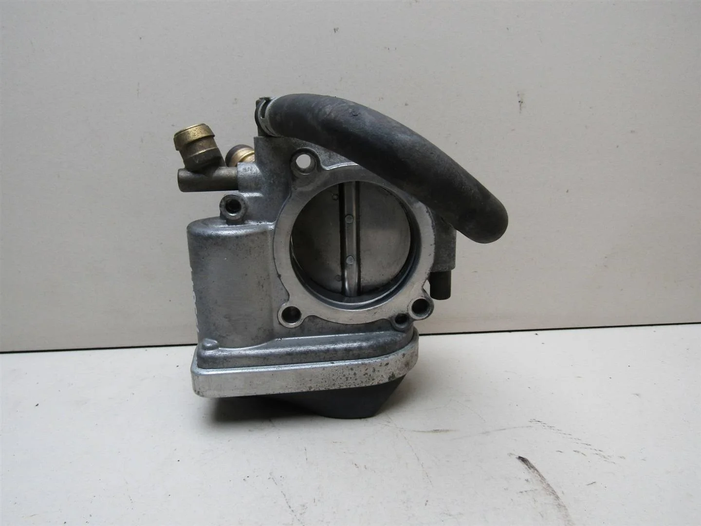 Заслонка дроссельная Opel Astra H \ Family 2004-2015  [93190436]  Z18XER A18XER в Вологде