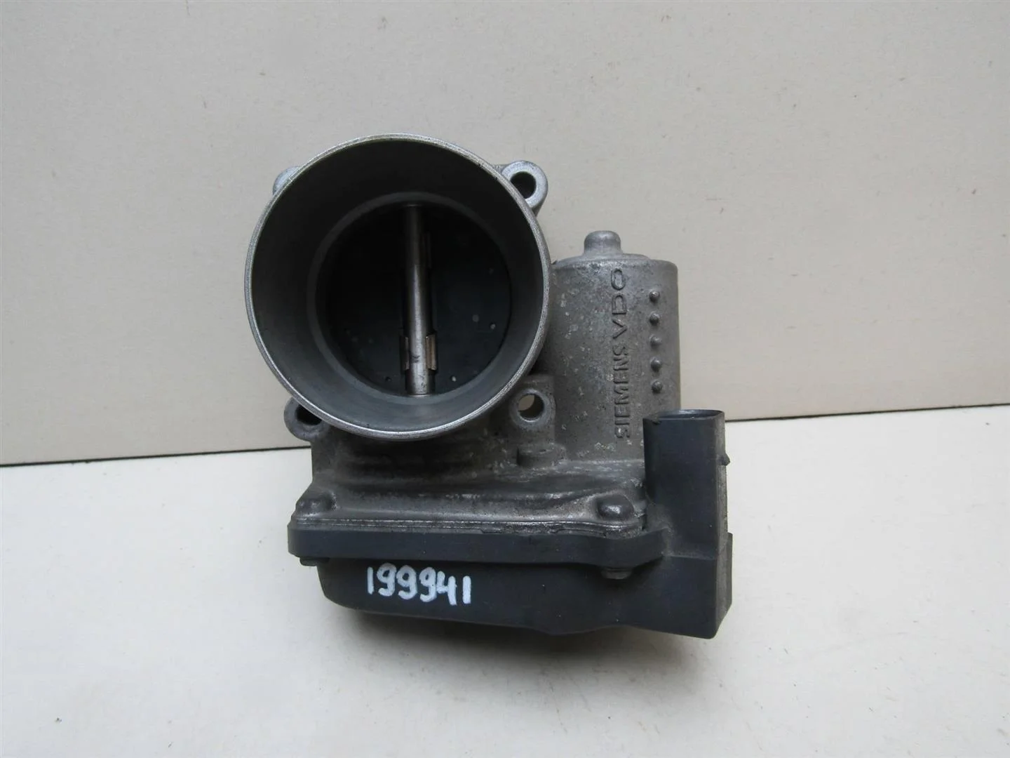 Заслонка дроссельная Skoda Octavia (A5 1Z-) 2004-2013  [03C133062C]  1.4 16V в Вологде