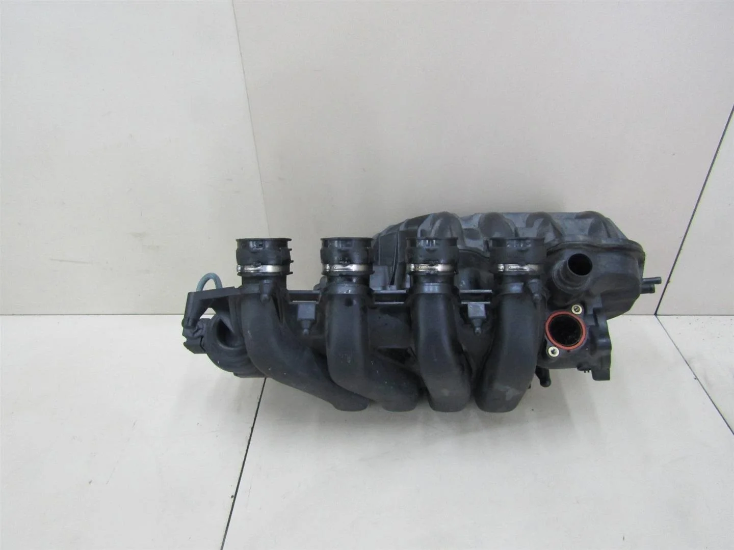 Коллектор впускной VW Passat (B6) 2005-2010  [06F133213G]  2.0 BVY в Вологде