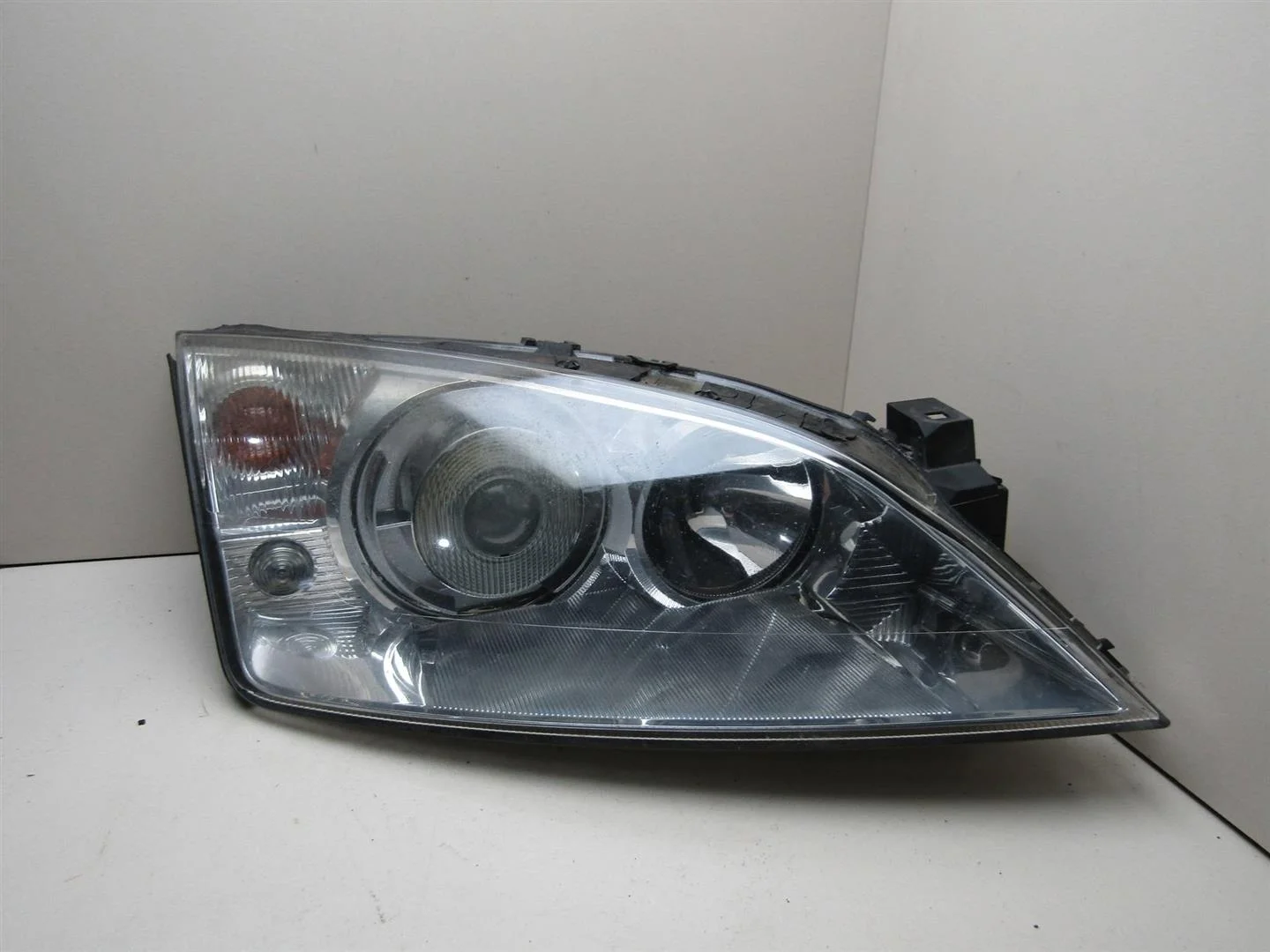Фара правая Ford Mondeo III 2000-2007  [1435622]  в Вологде