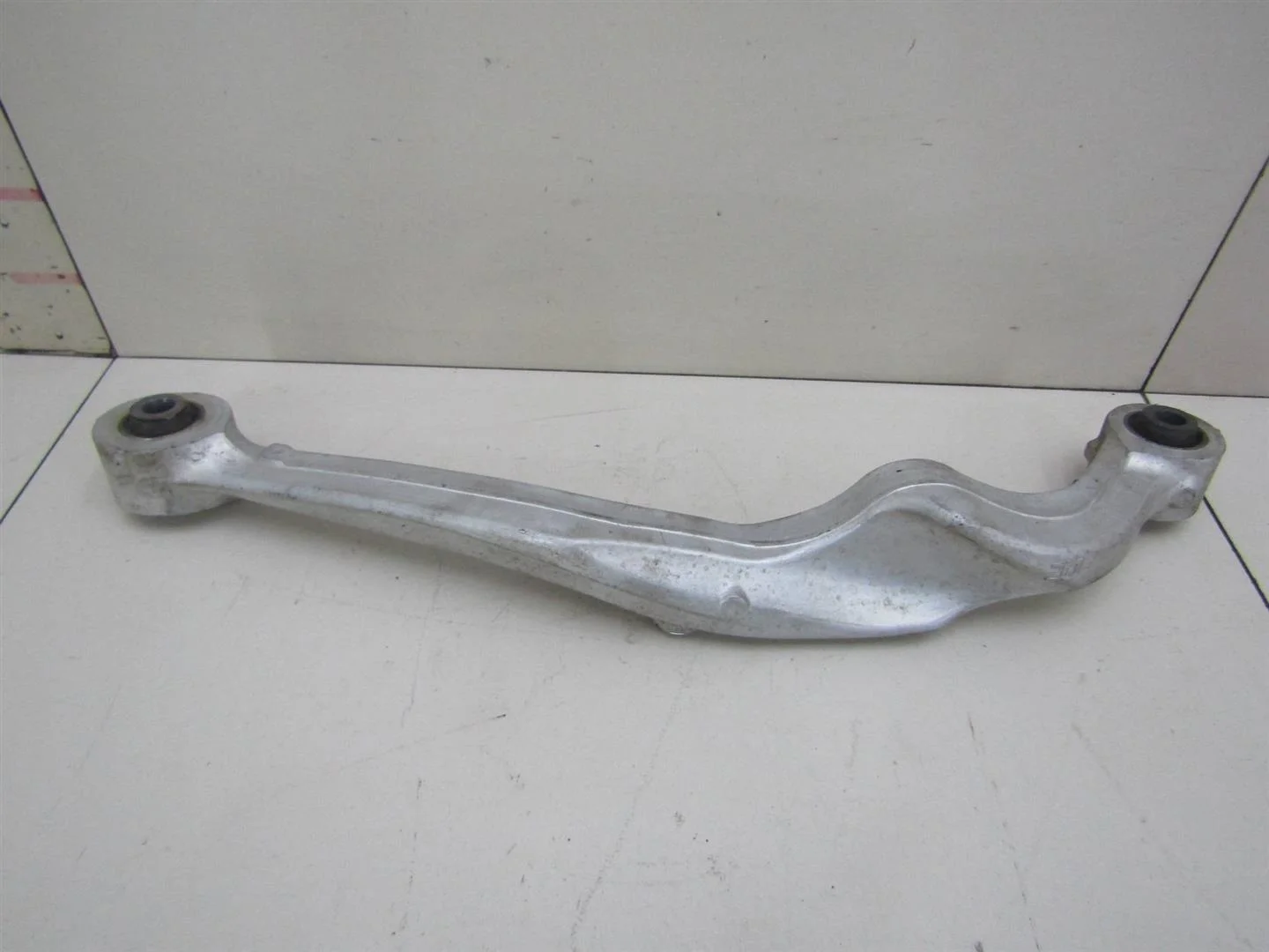 Рычаг задний поперечный Nissan Qashqai (J10) 2006-2014  [55120JD000]  в Вологде