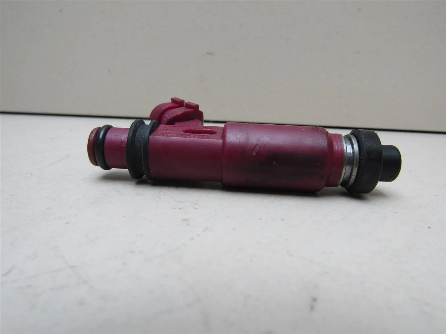 Форсунка инжекторная электрическая Mazda Mazda 3 (BK) 2002-2009  [BP4W13250]  1.6 16V Z6 в Вологде