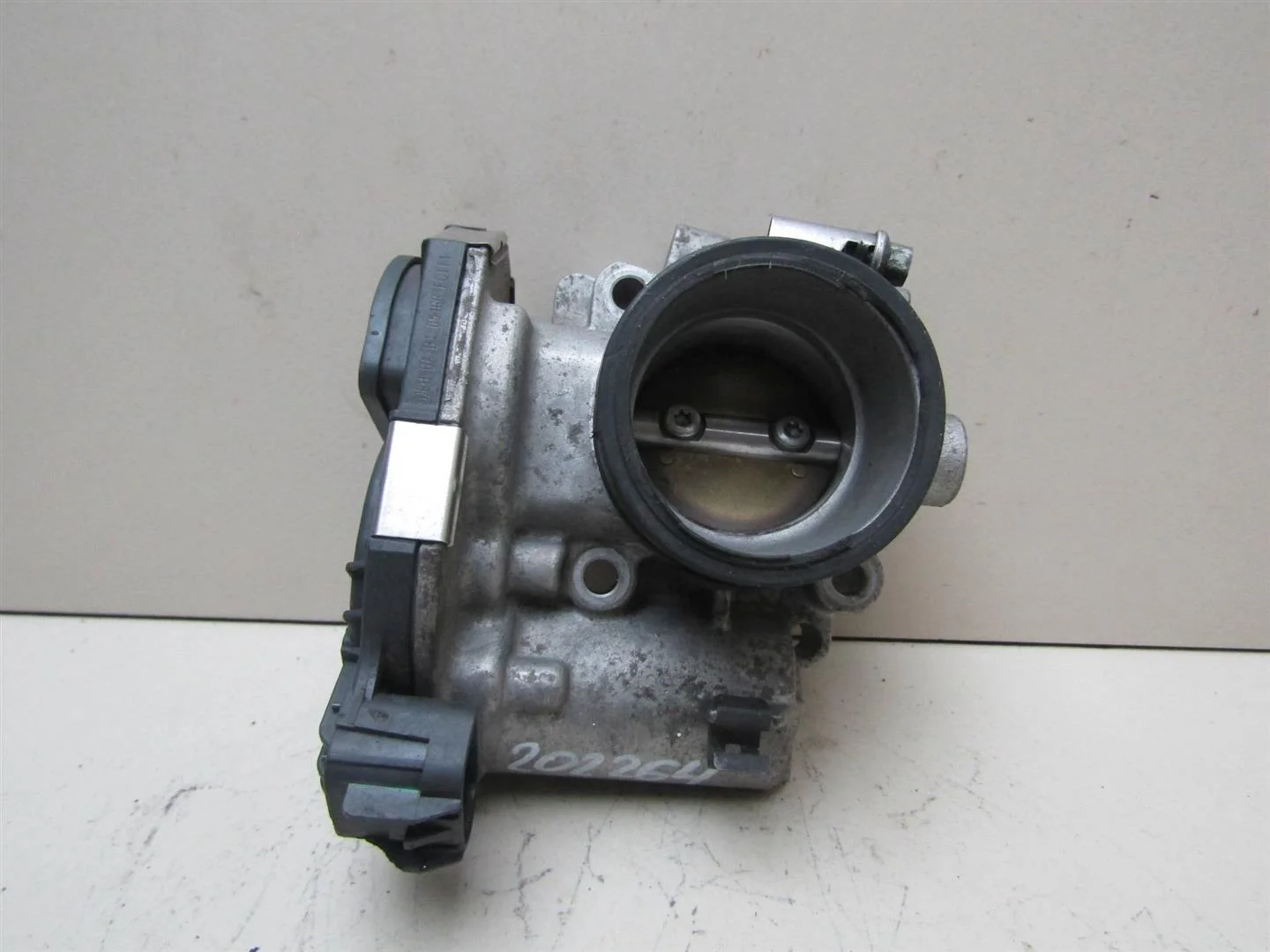 Заслонка дроссельная Opel Corsa D 2006-2015  [55562270]  1.2 1.4 в Вологде