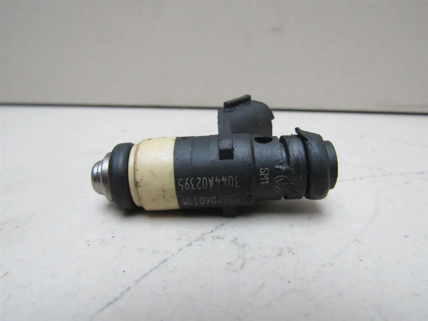 Форсунка инжекторная электрическая VW Polo 2001-2009  [036906031M]  1.4 BBY AUA в Вологде