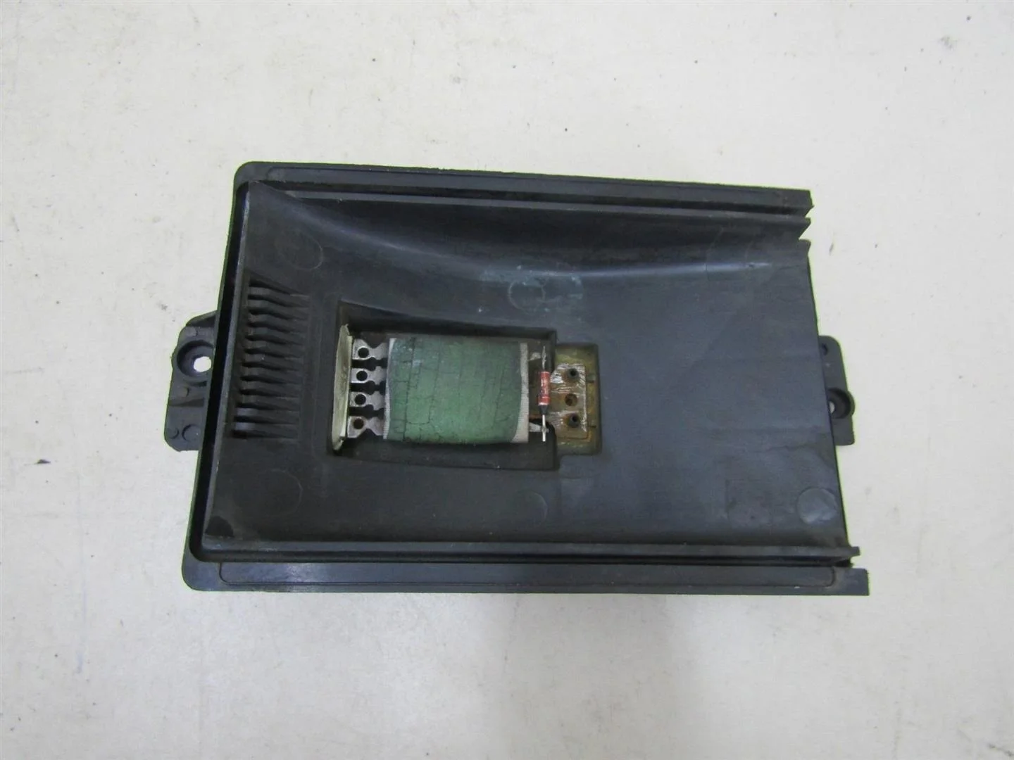 Резистор отопителя Skoda Octavia (A4 1U-) 2000-2011  [1J0819022A]  1.6 8V BFQ в Вологде