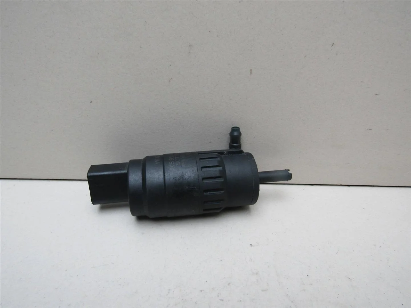 Насос омывателя Skoda Octavia (A4 1U-) 2000-2011  [1K5955651]  1.6 8V BFQ в Вологде