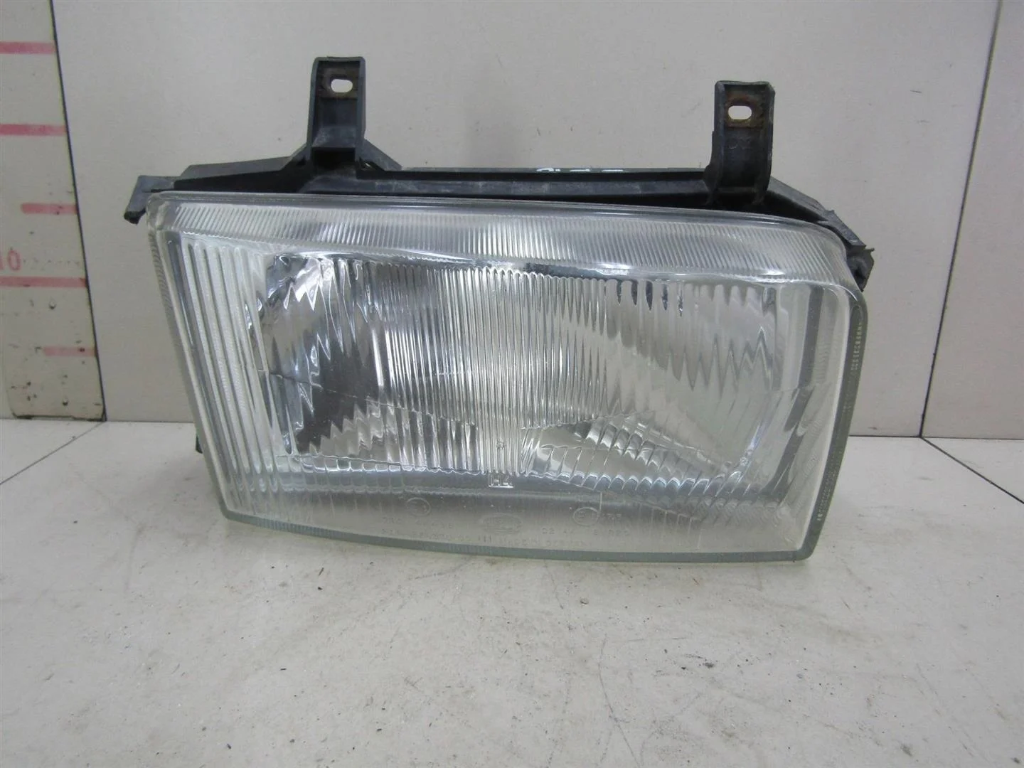 Фара правая VW Transporter T4 1996-2003  [701941018]  в Вологде